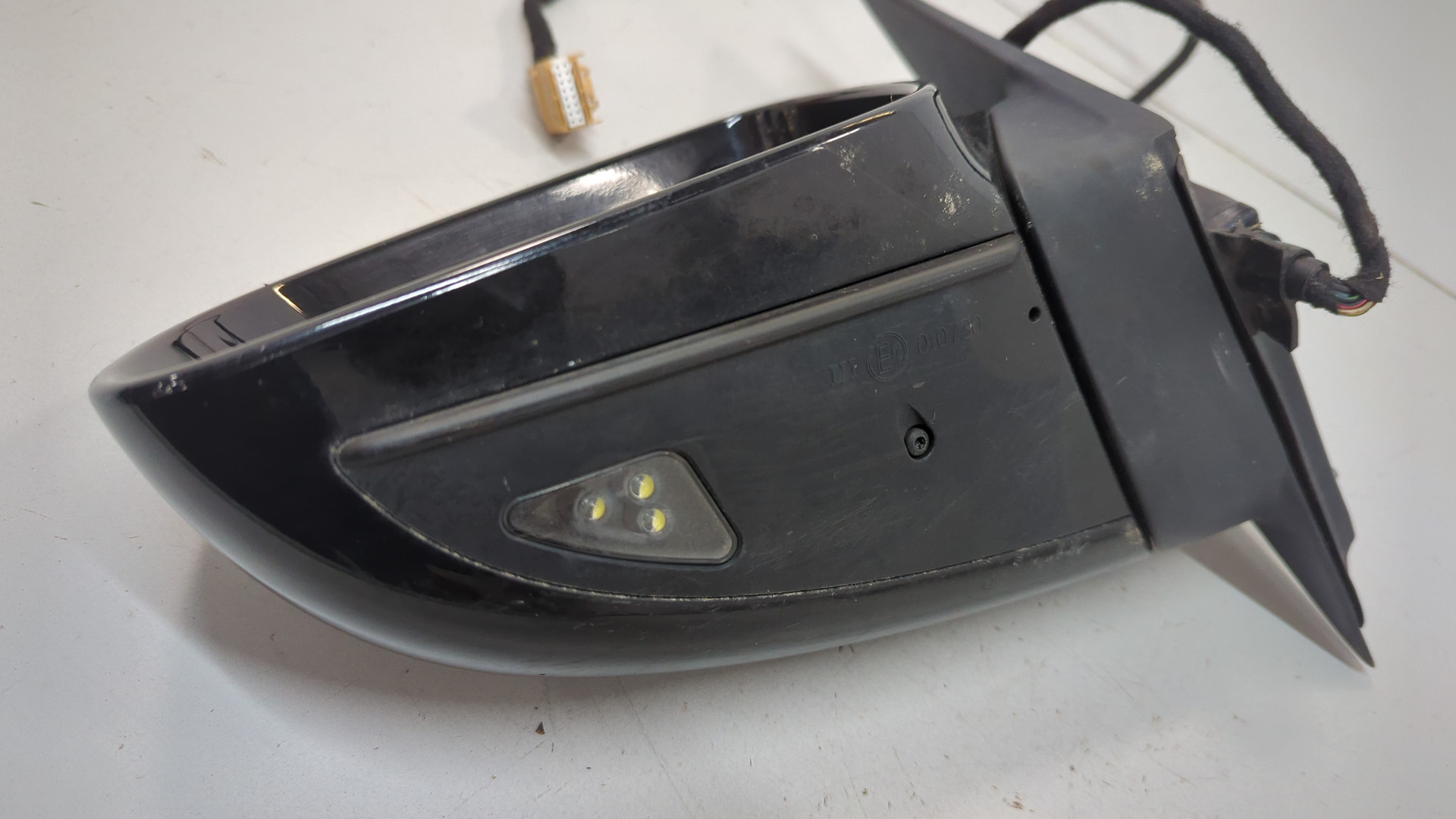 Зеркало левое электрическое