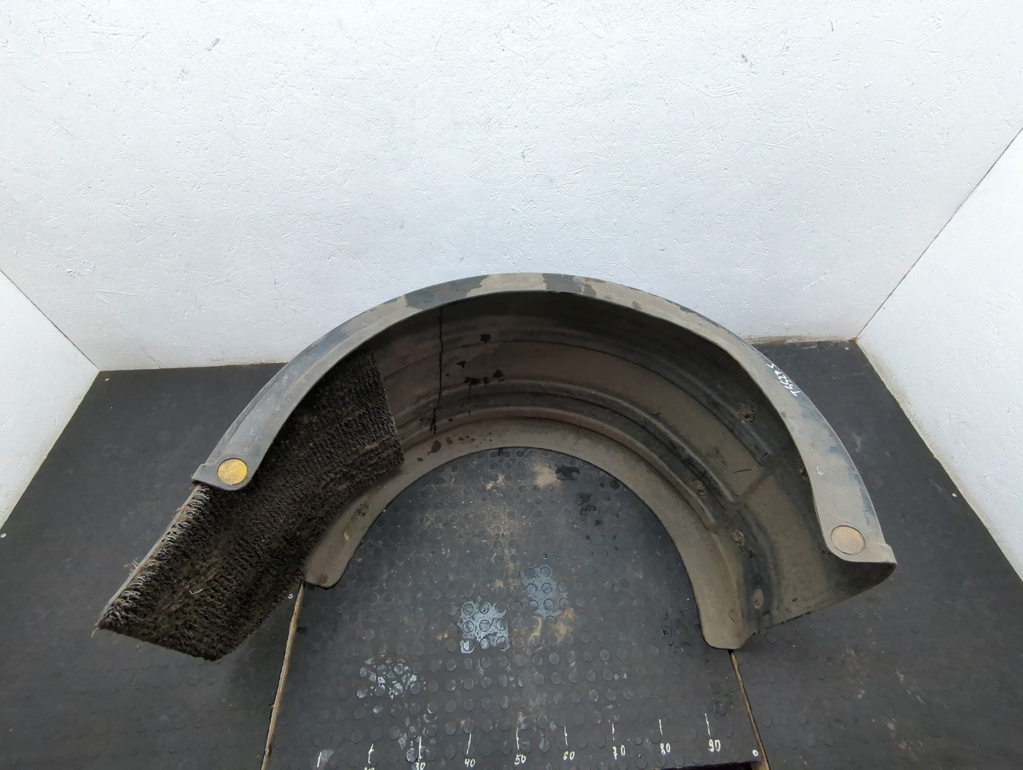 Крыло заднее правое