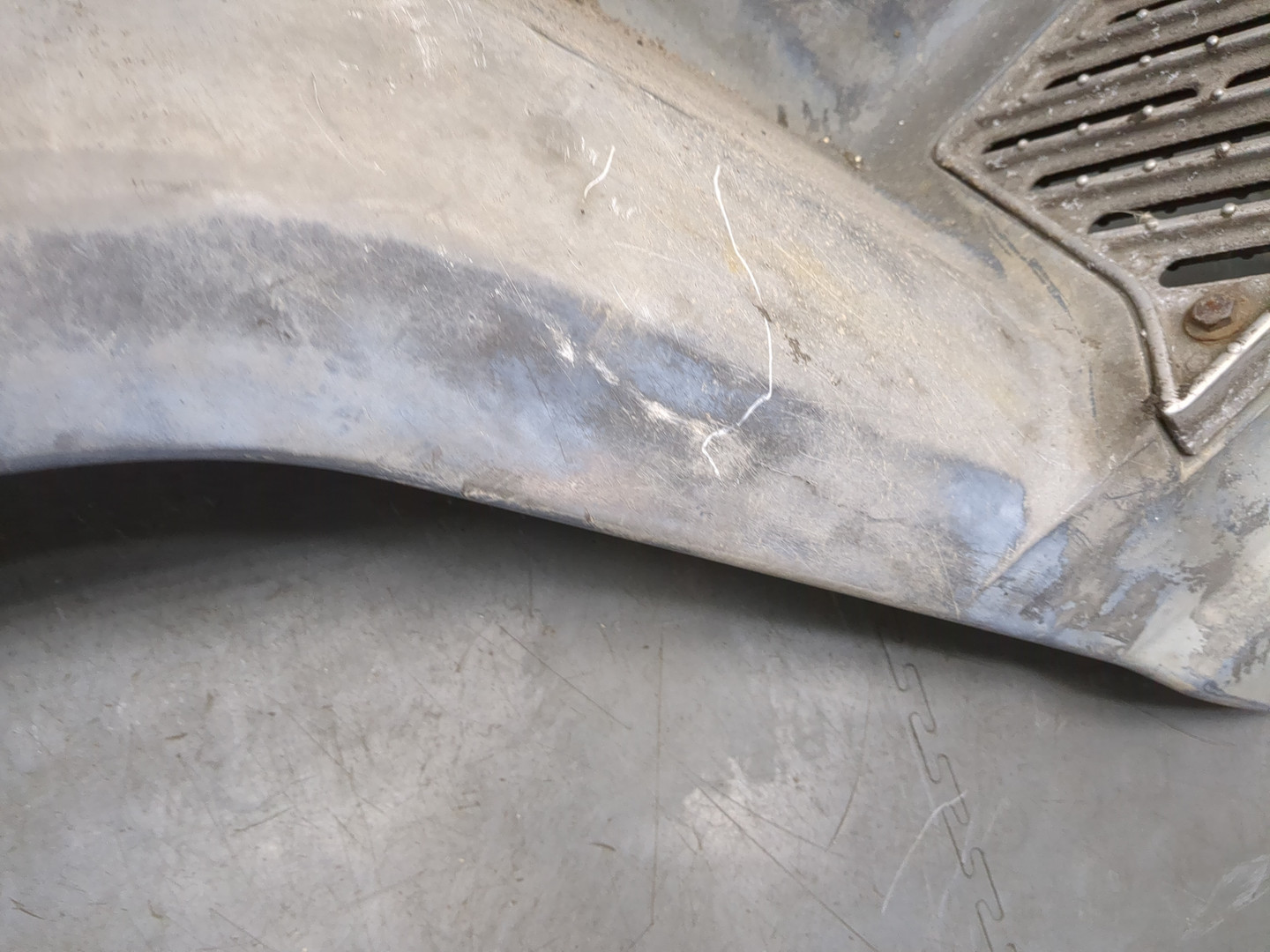 Подножка правая