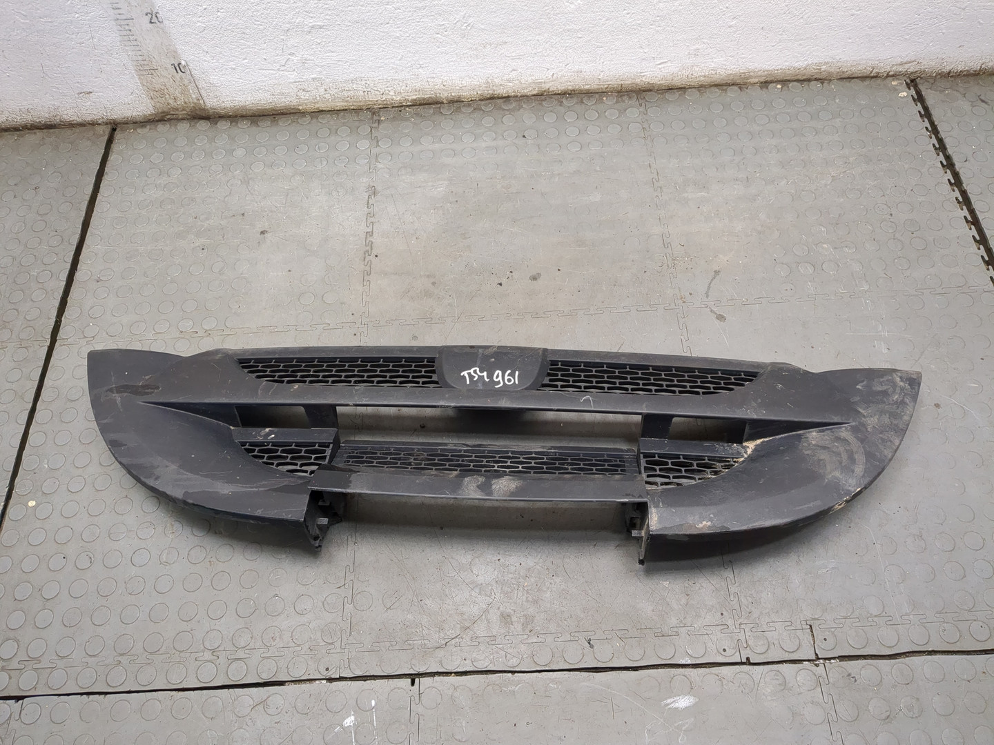 Решетка радиатора