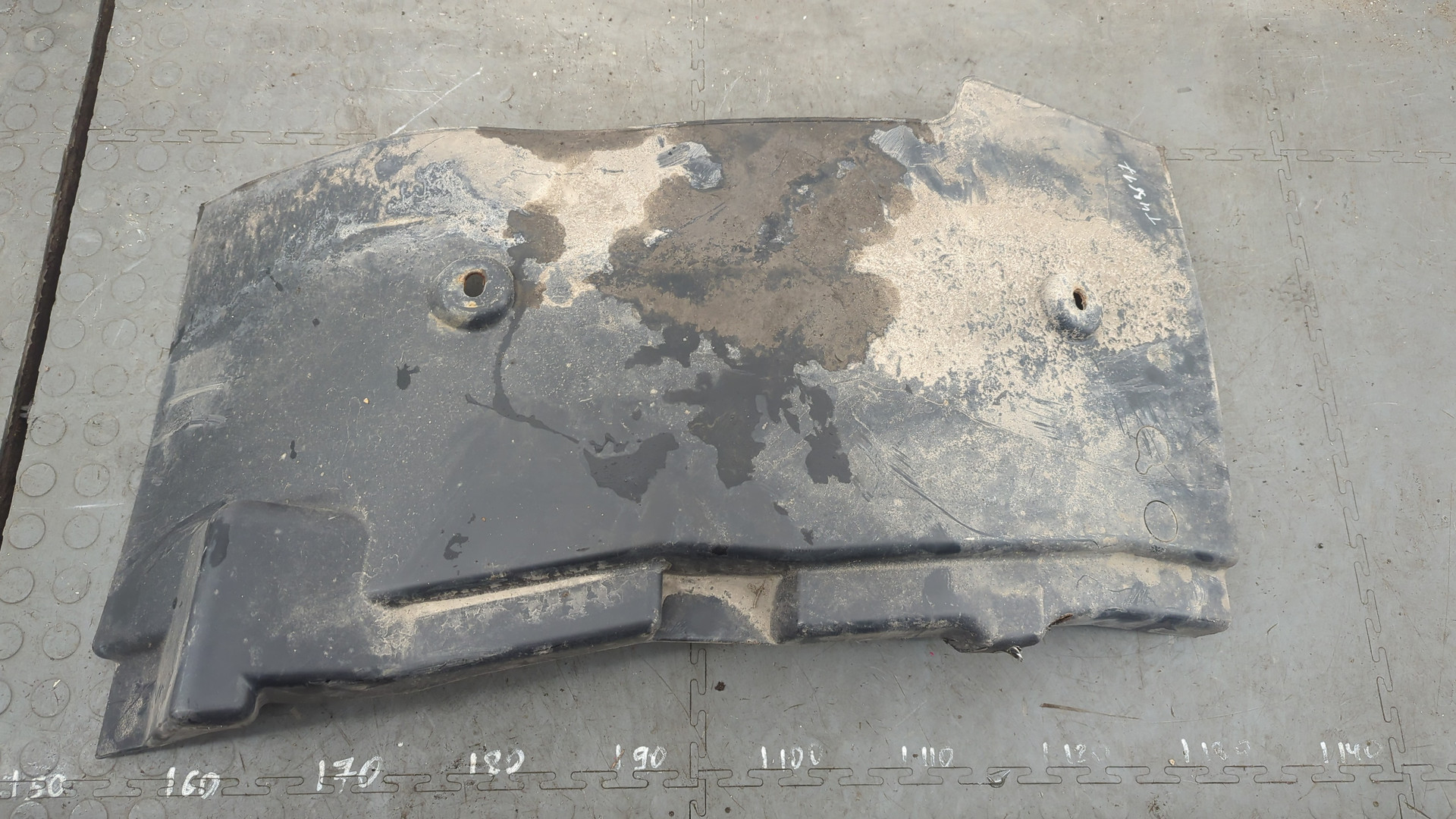 Локер передний правый