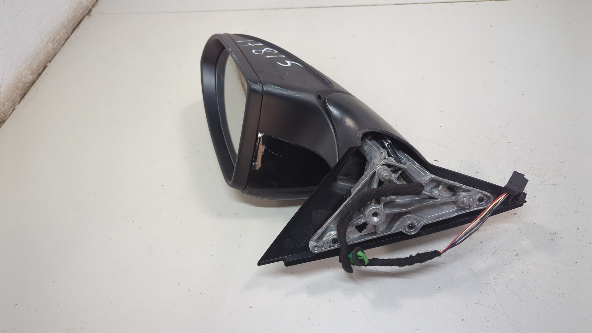 Зеркало правое электрическое