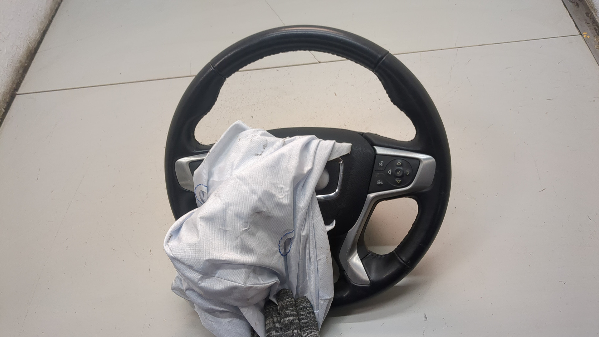 Рулевое колесо (руль)