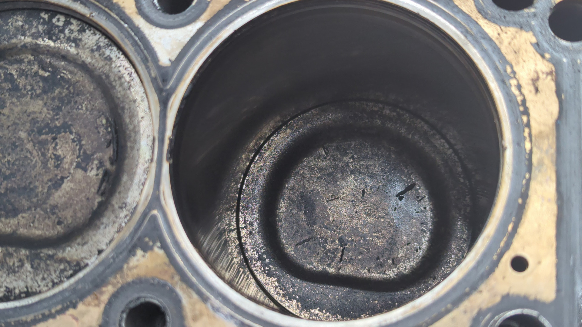 Блок двигателя