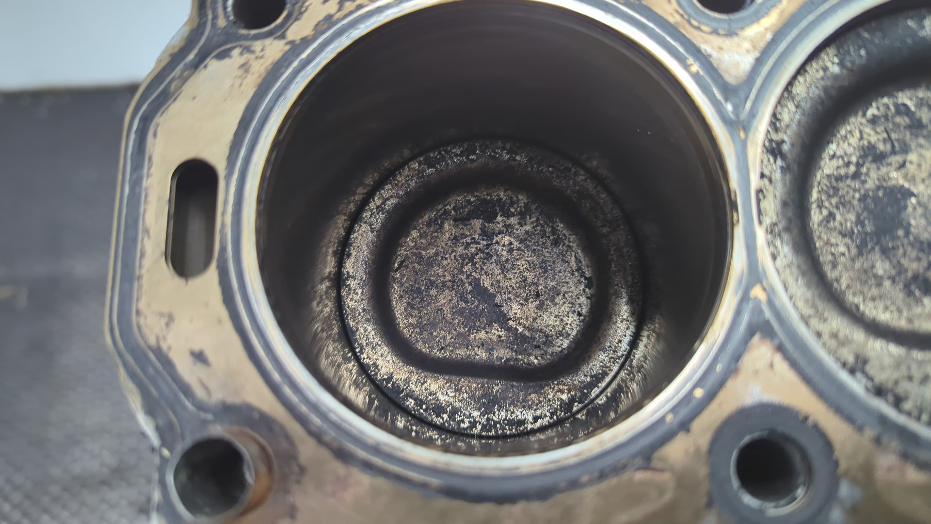 Блок двигателя