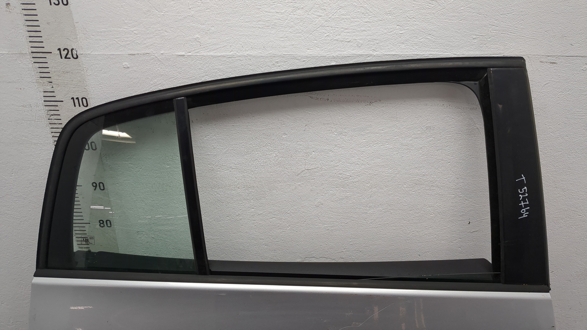 Дверь задняя правая