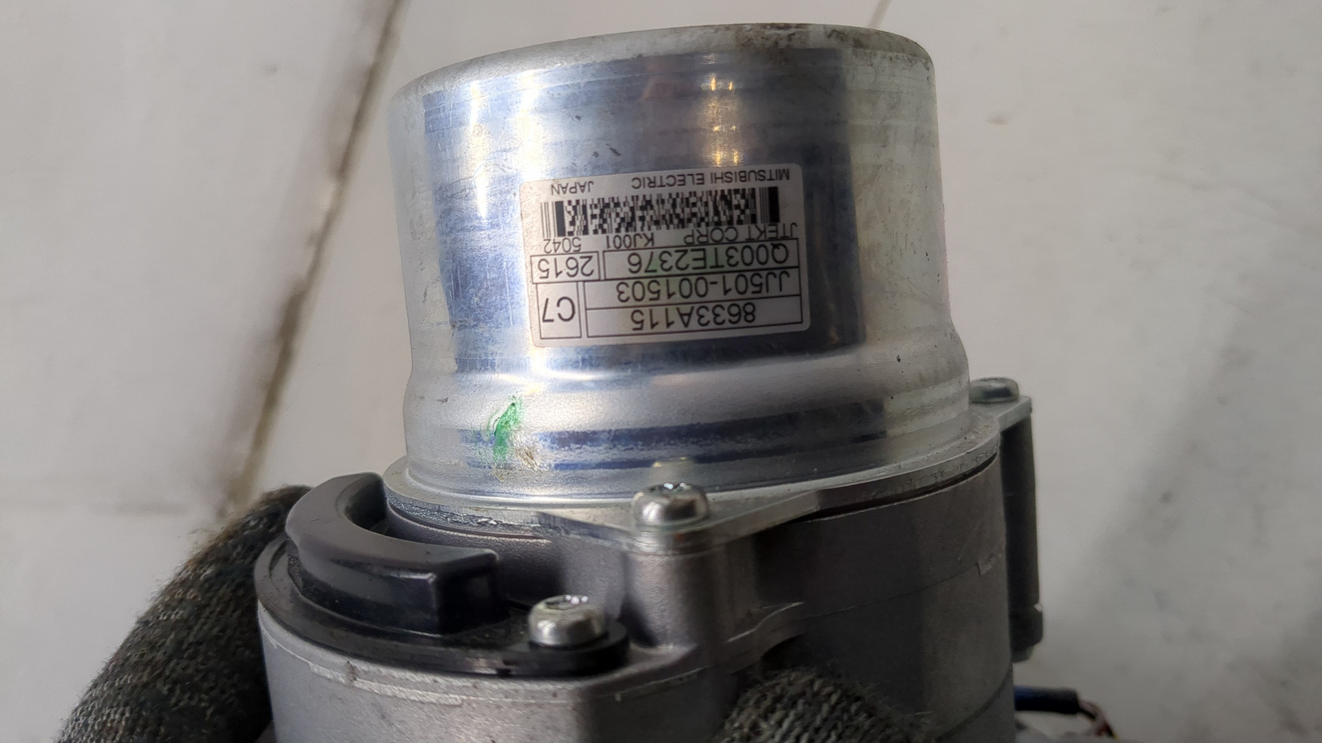 Серводвигатель рулевой рейки