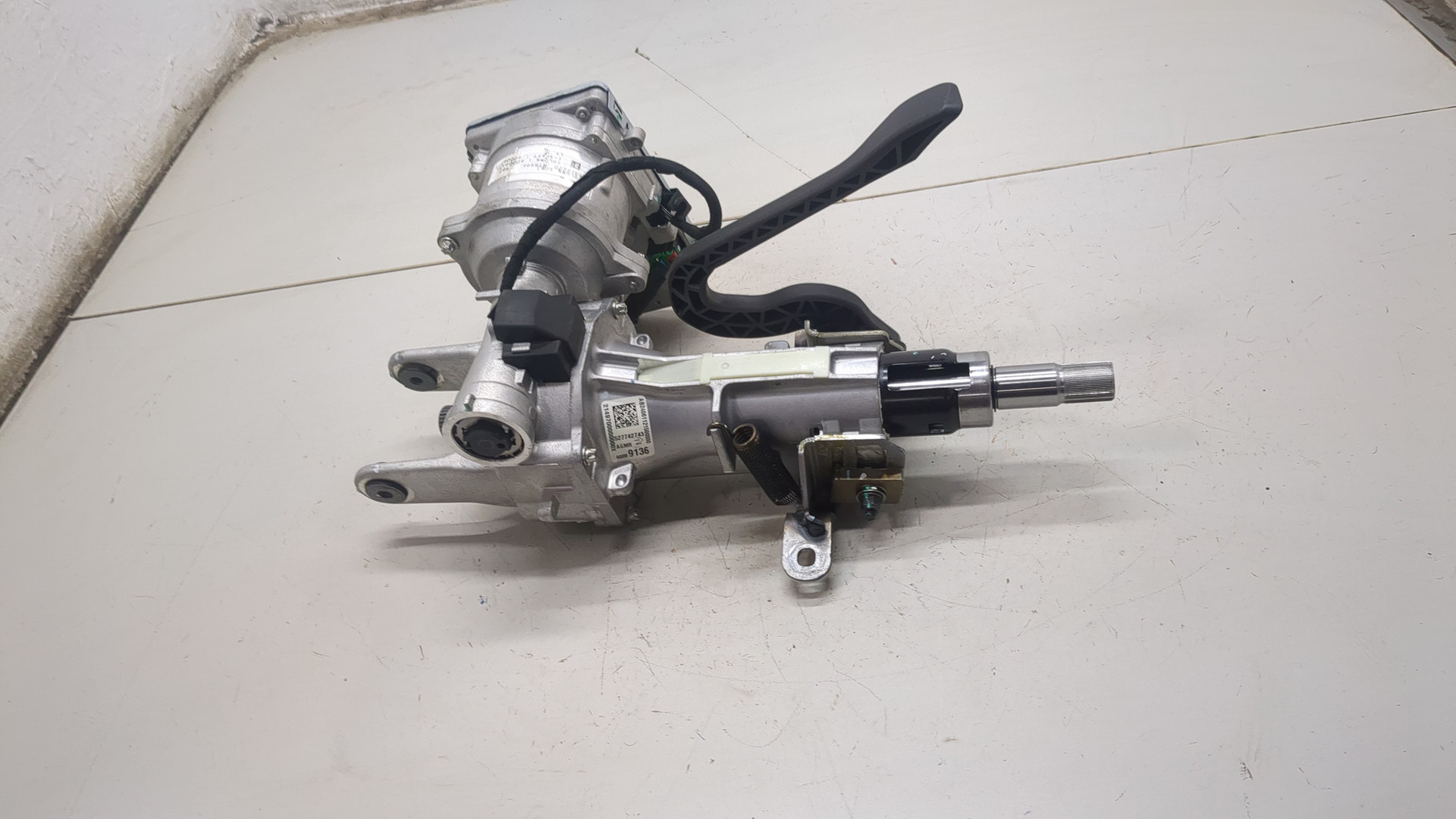 Серводвигатель рулевой рейки