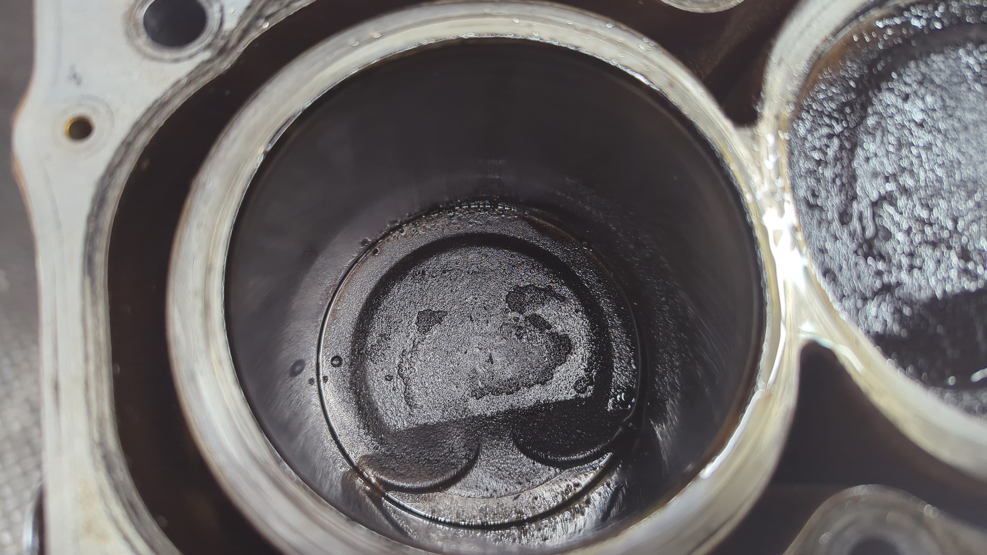 Блок двигателя