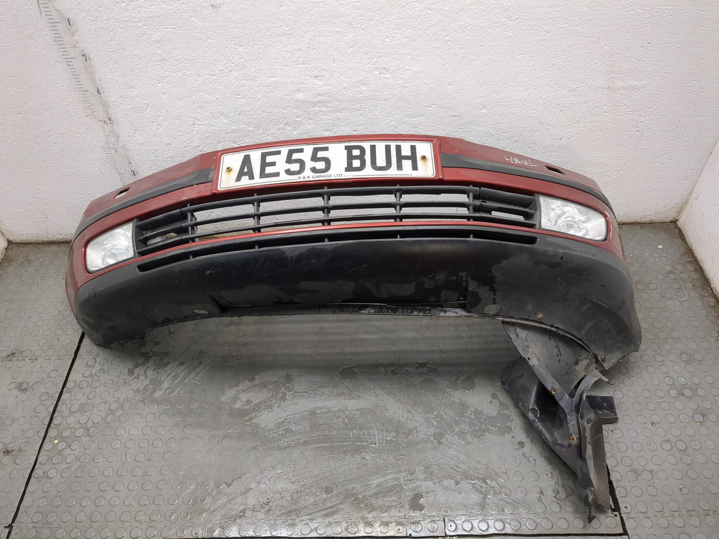 Бампер передний