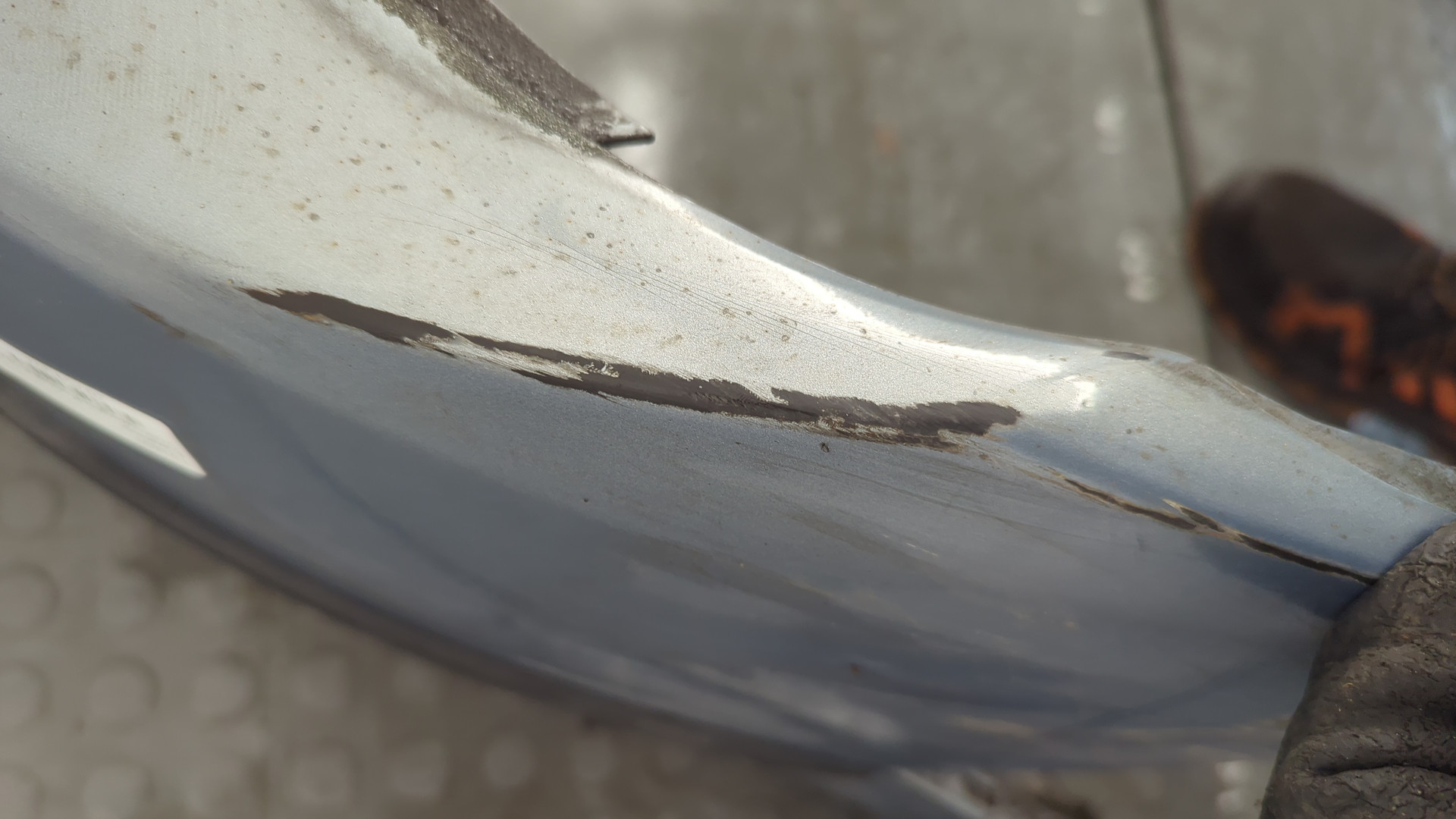 Бампер передний