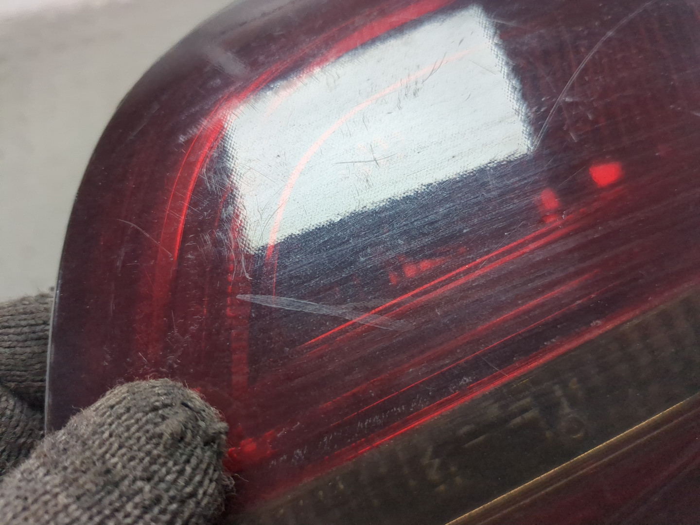 Фонарь задний внутренний правый