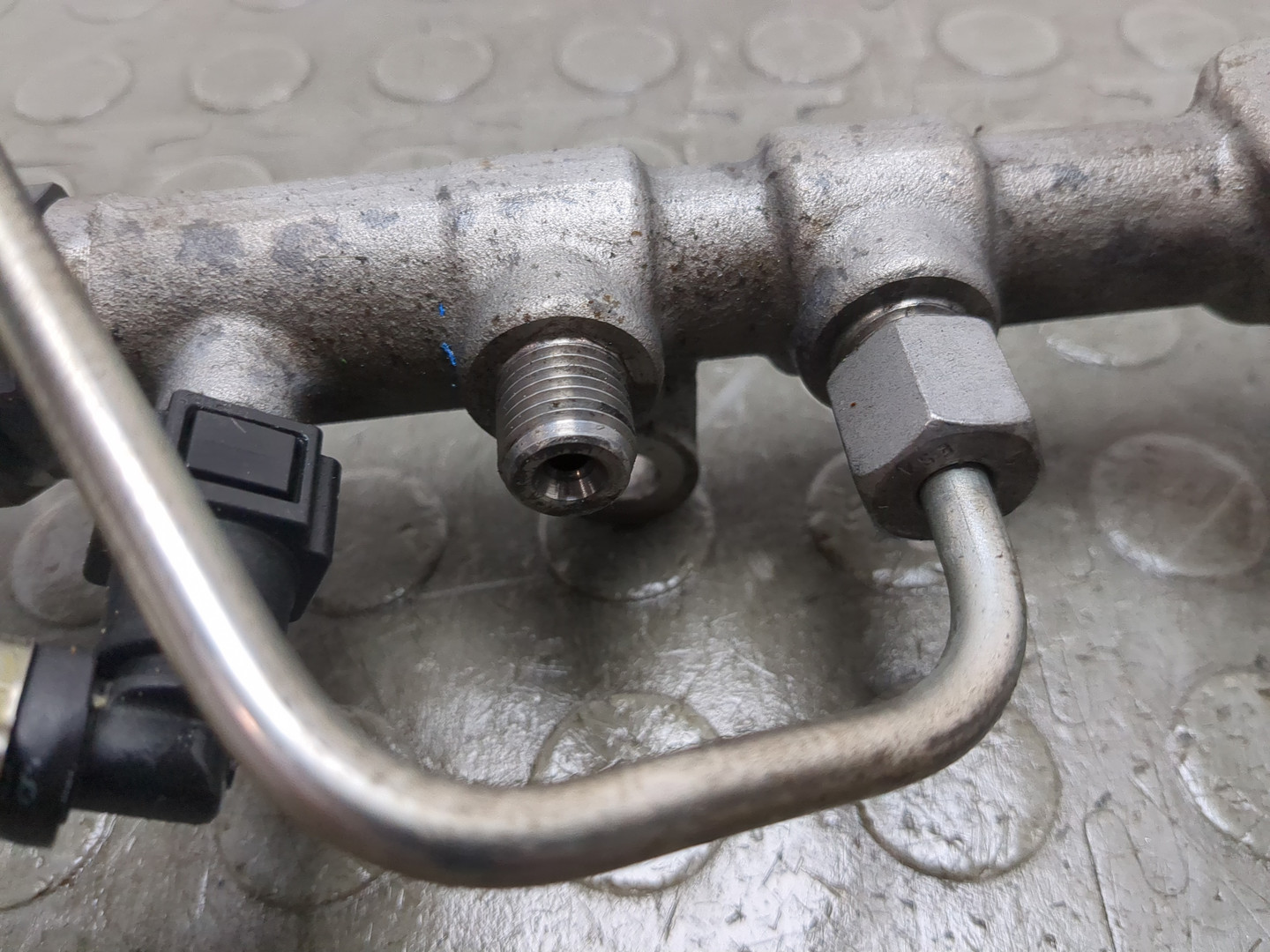 Рейка топливная (рампа)