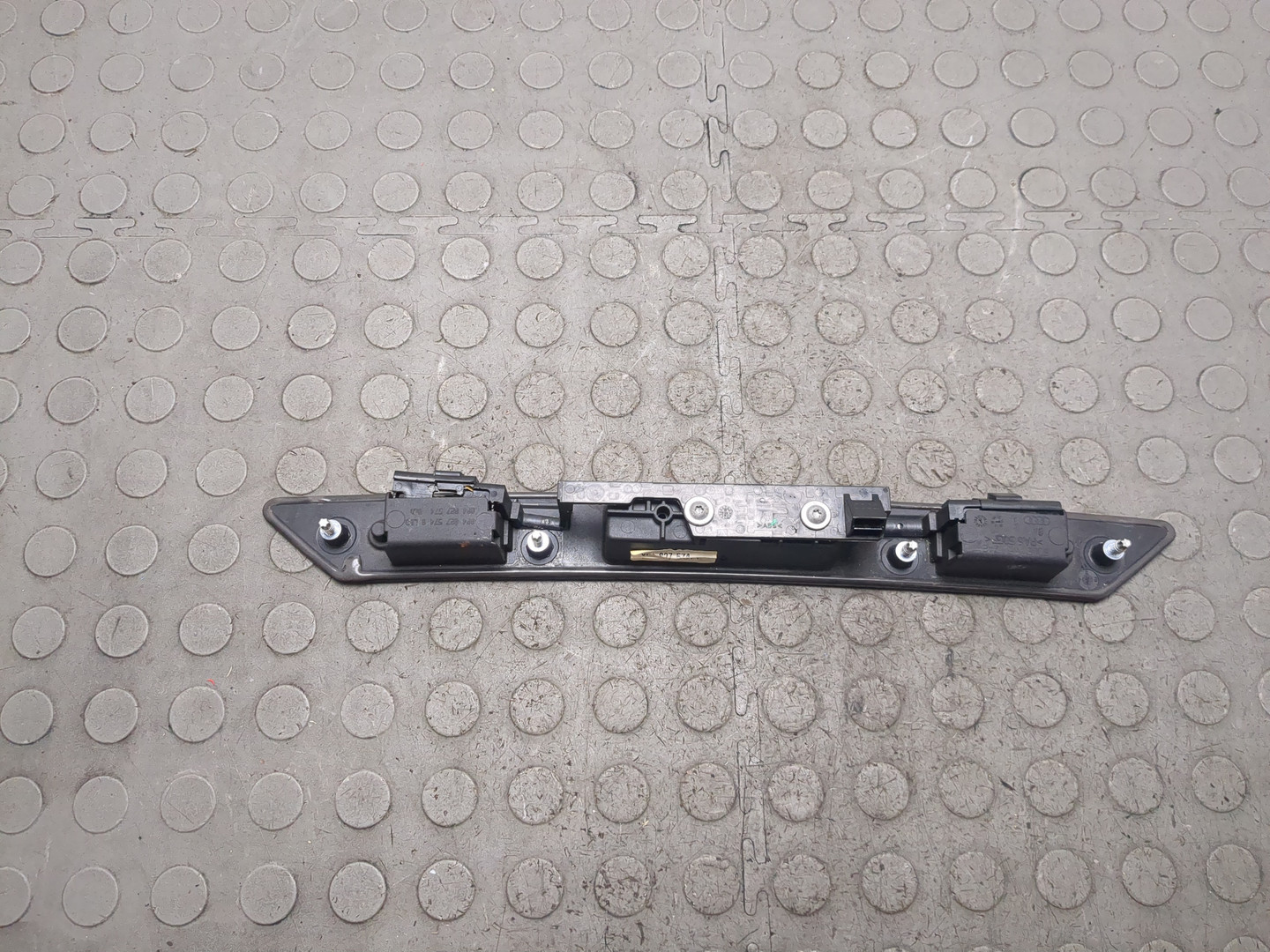 Фонарь подсветки номера