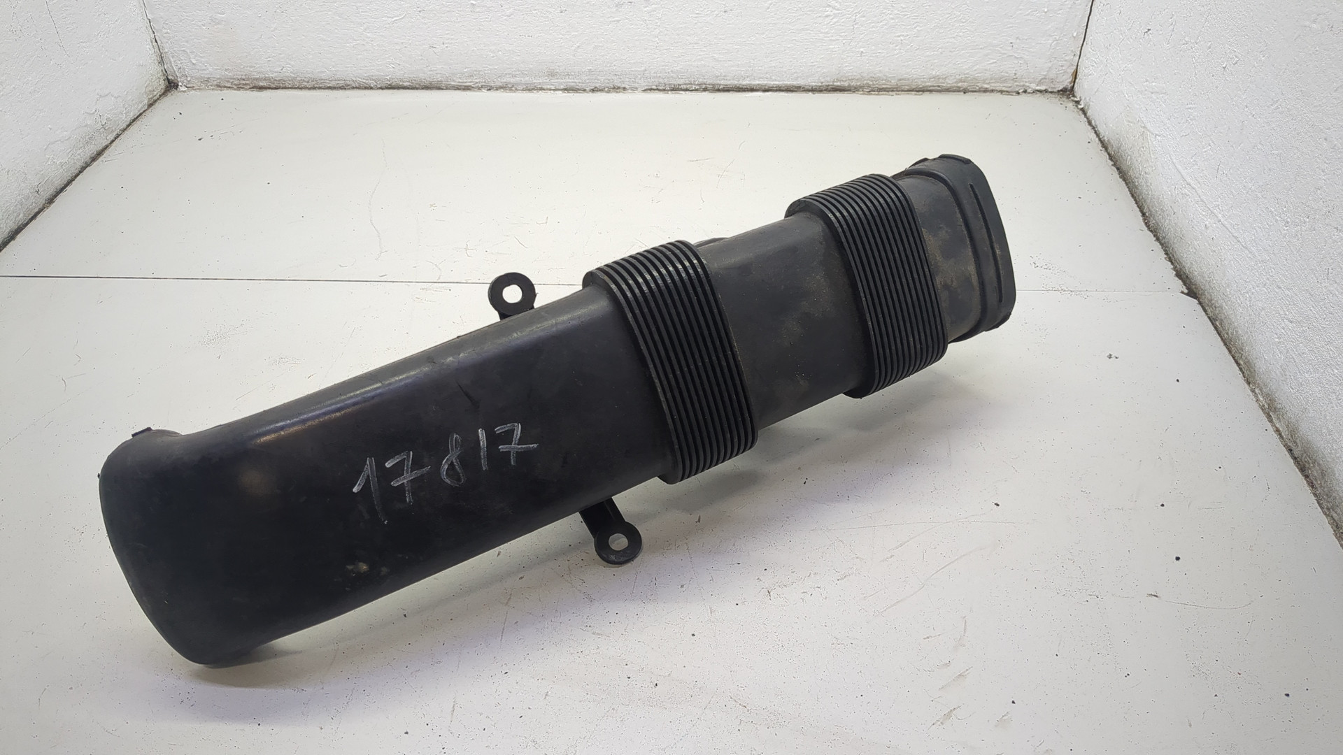 Патрубок воздушного фильтра