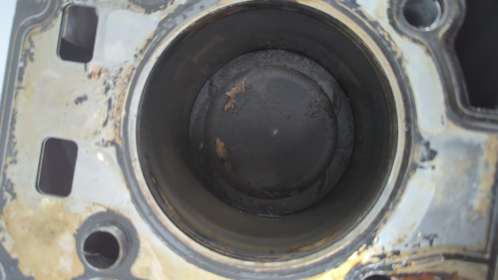 Блок двигателя