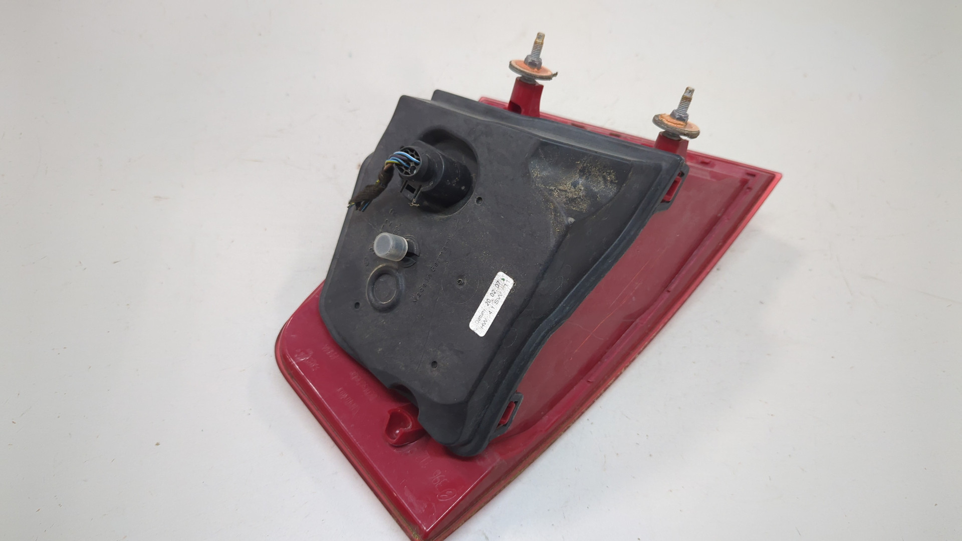 Фонарь задний правый