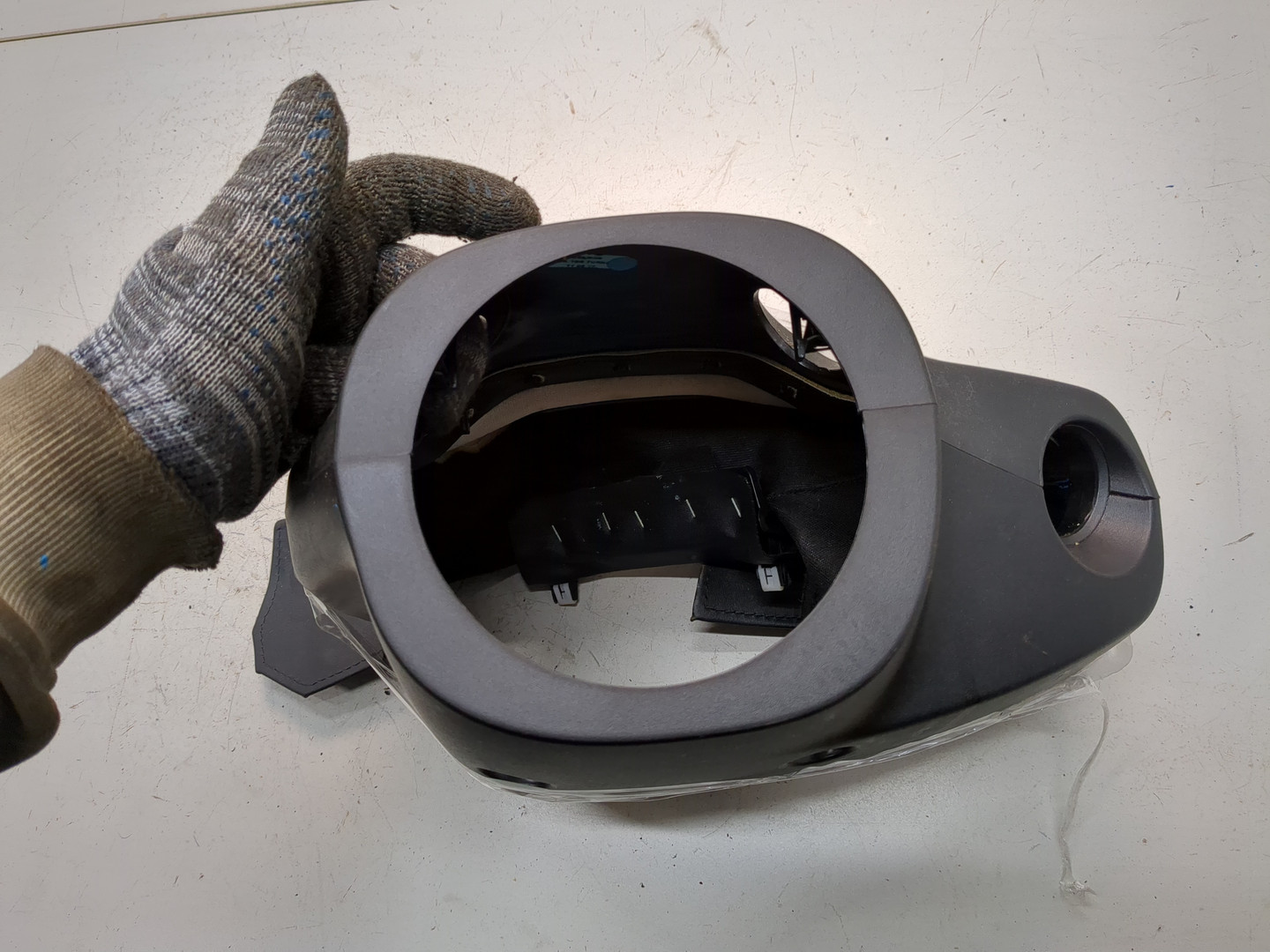 Кожух рулевой колонки