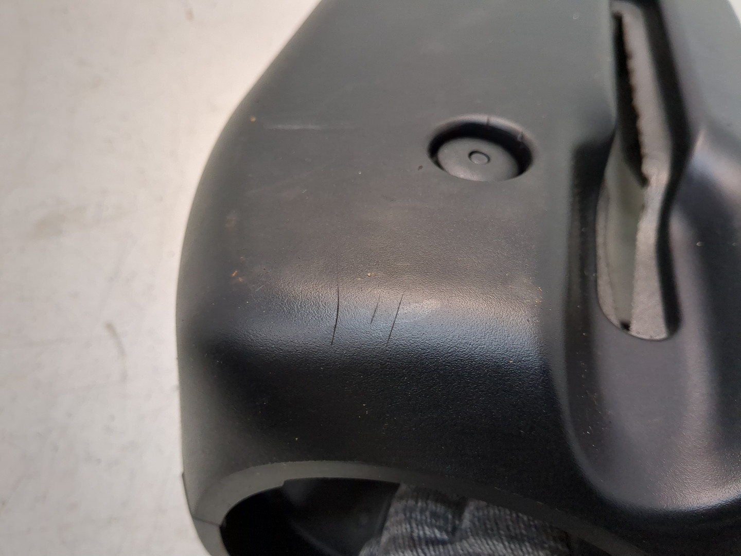 Кожух рулевой колонки