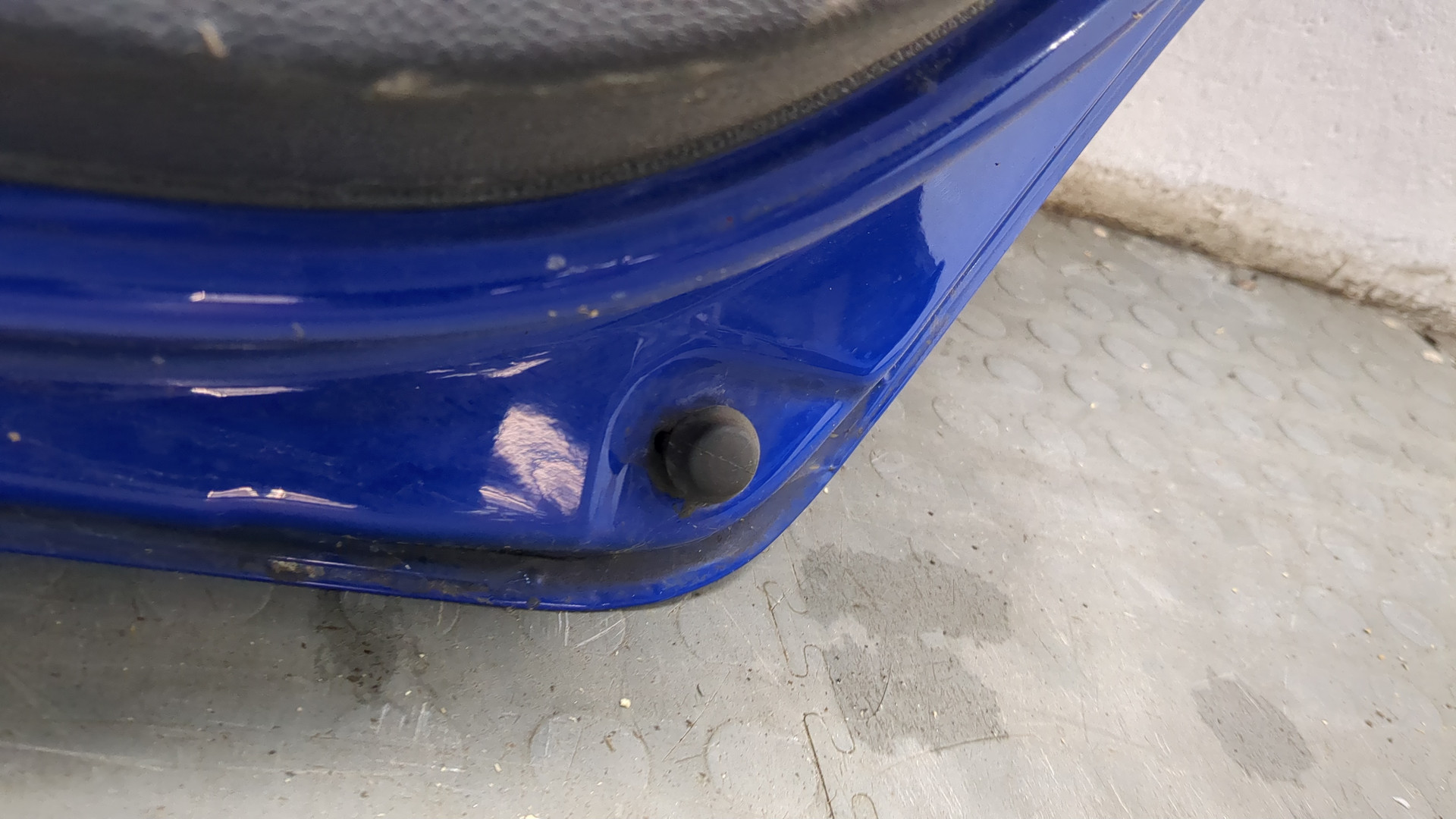 Дверь задняя правая