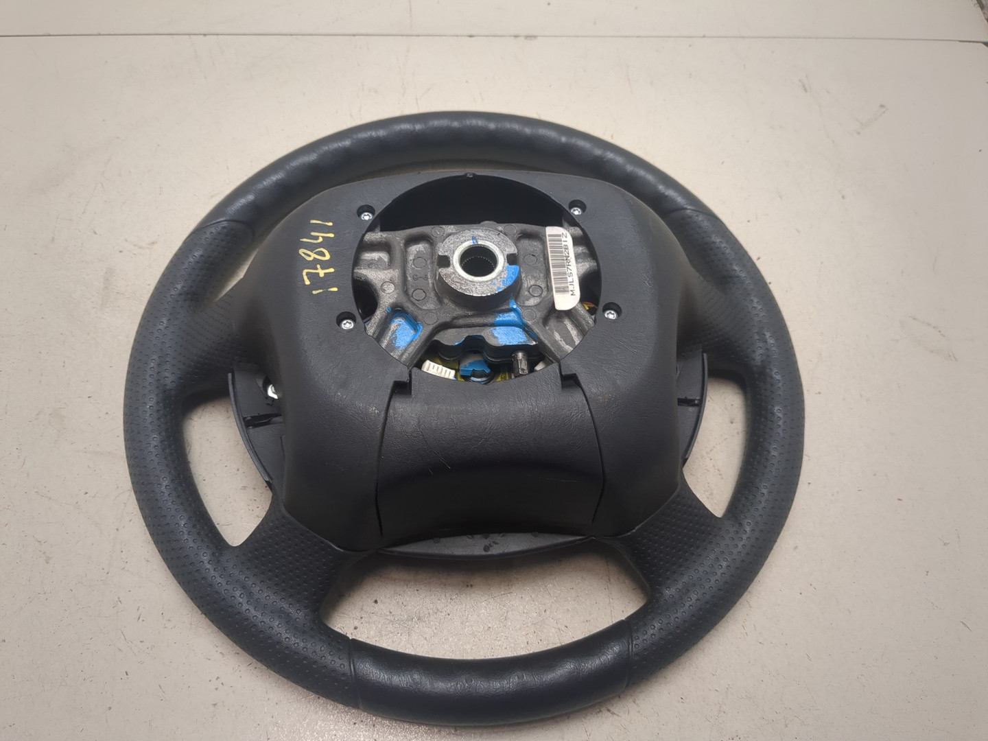 Рулевое колесо (руль)