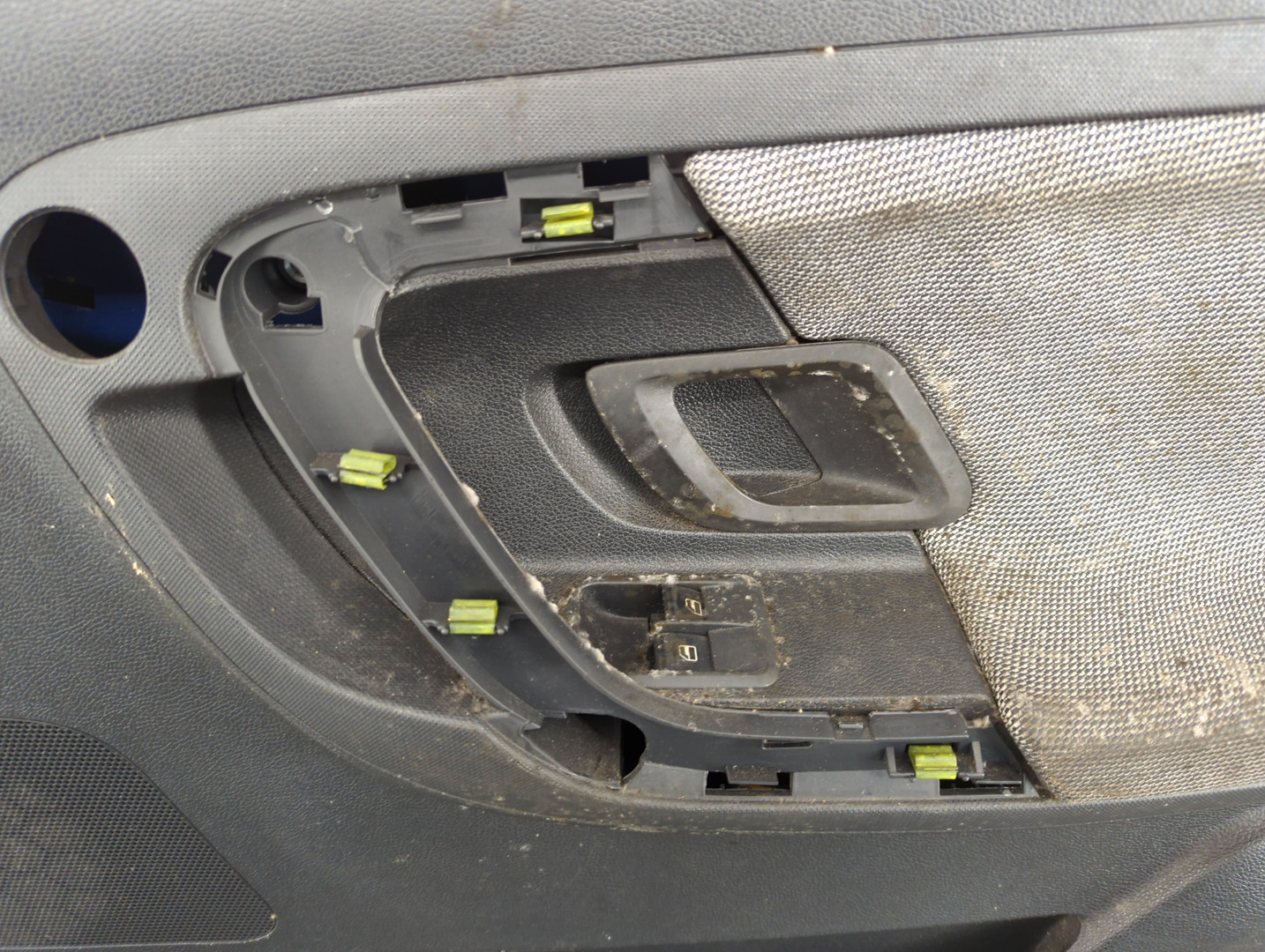 Дверь передняя правая