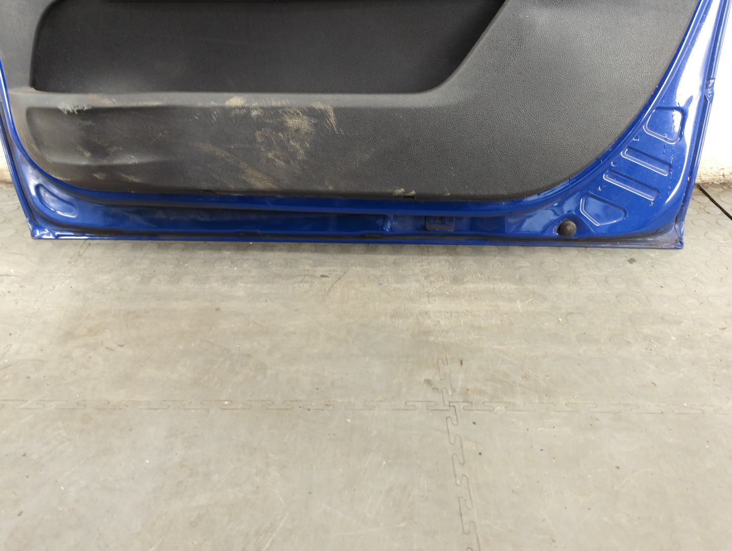 Дверь передняя правая