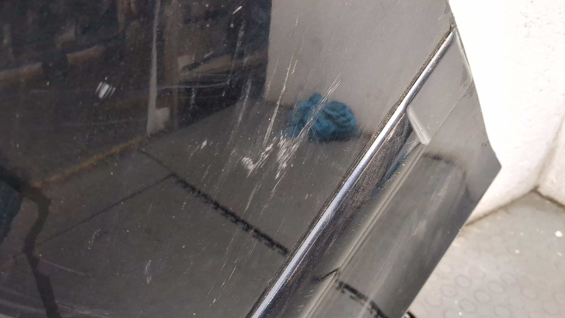 Дверь задняя правая