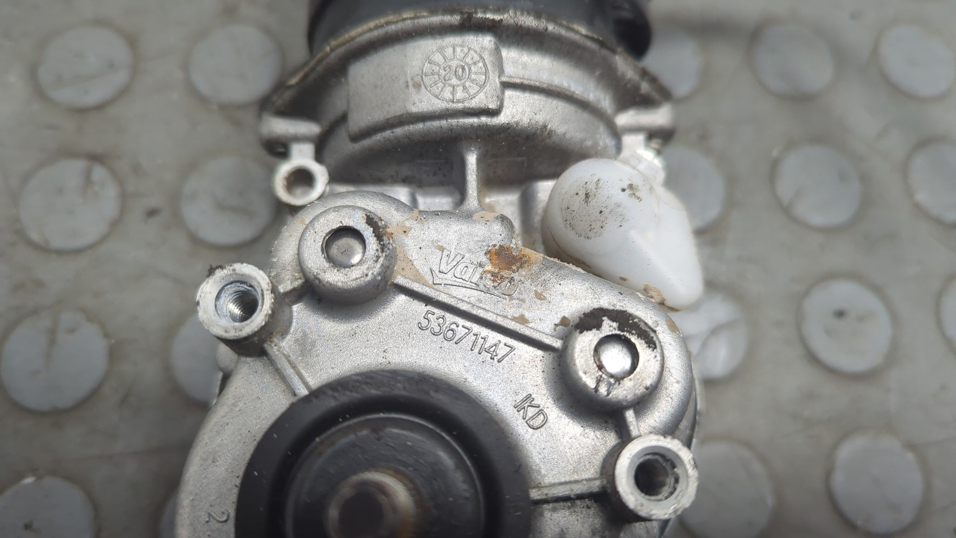 Моторчик стеклоочистителя передний