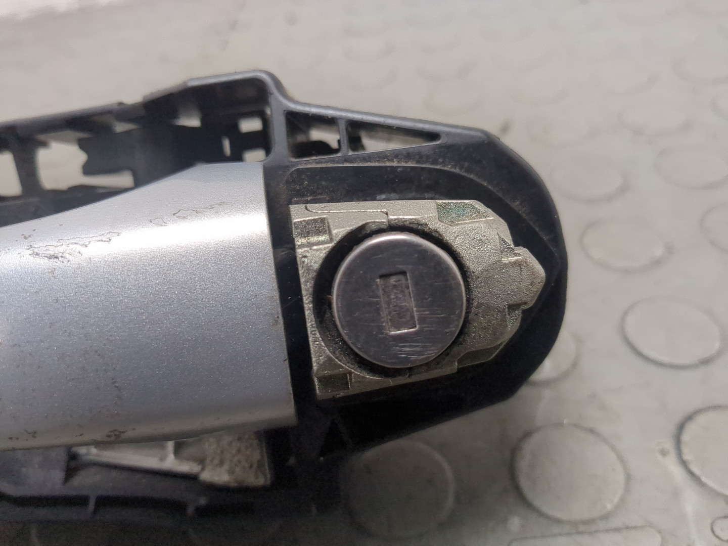 Ручка двери наружная