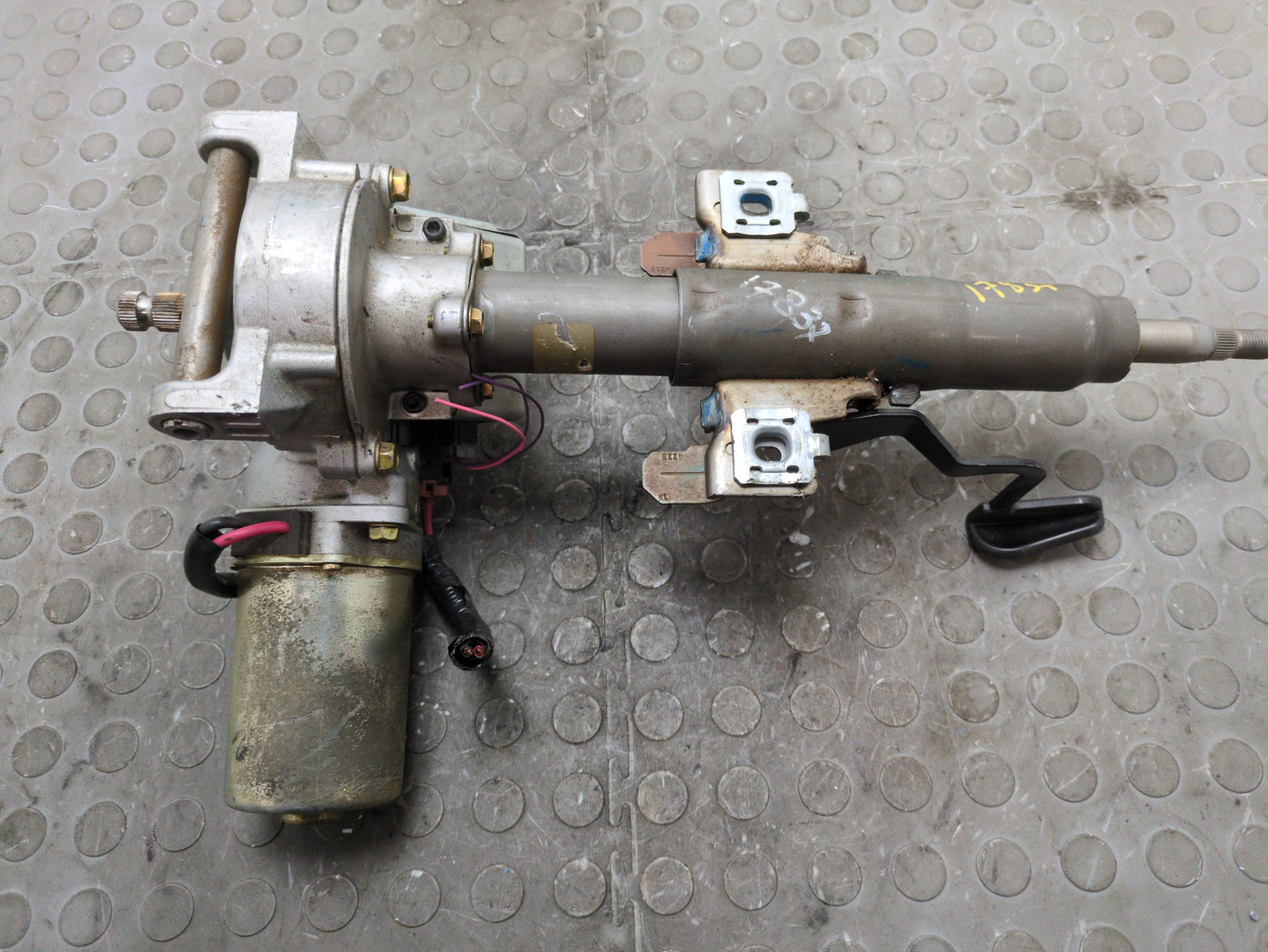 Серводвигатель рулевой рейки