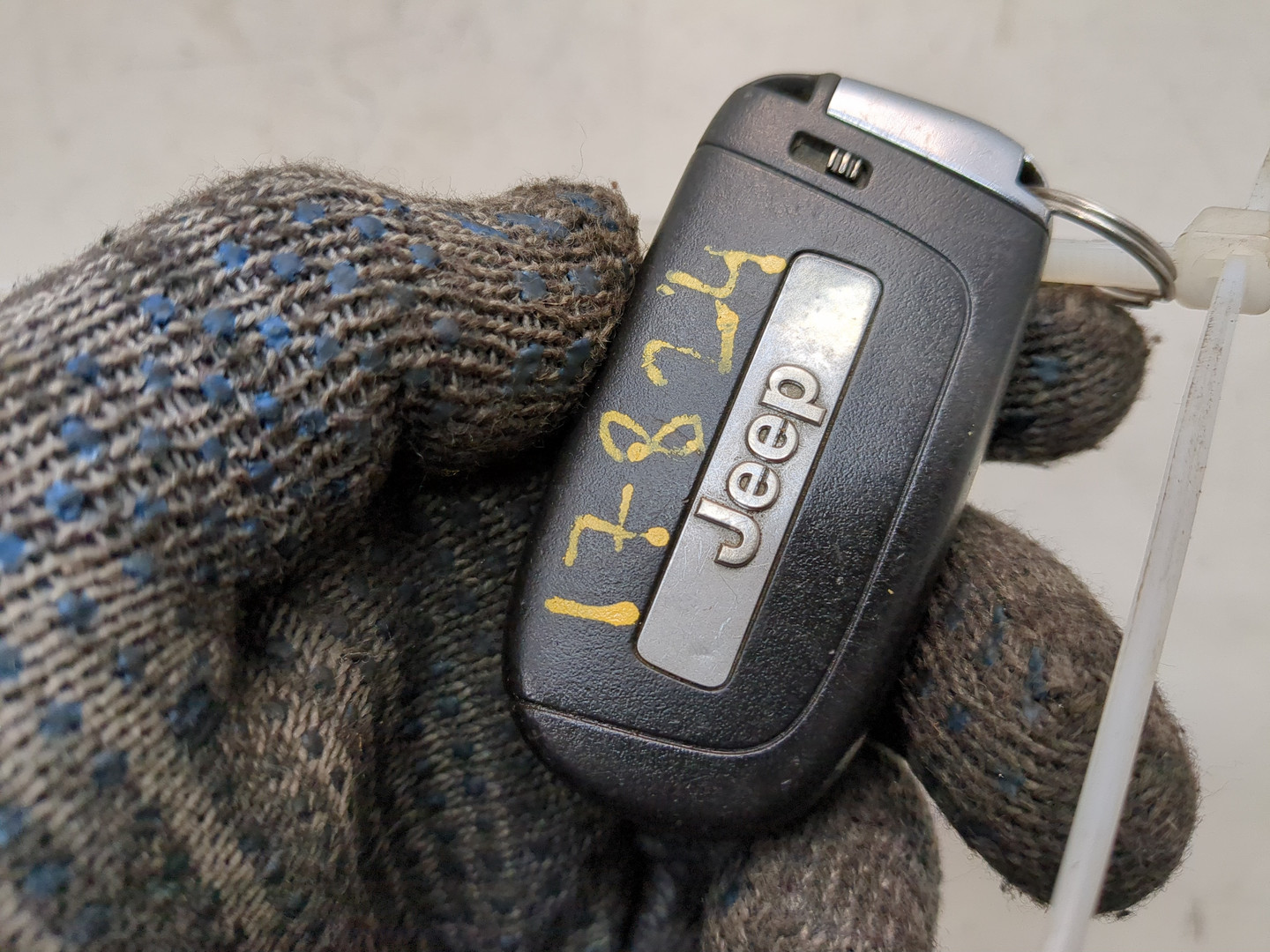 Ключ зажигания