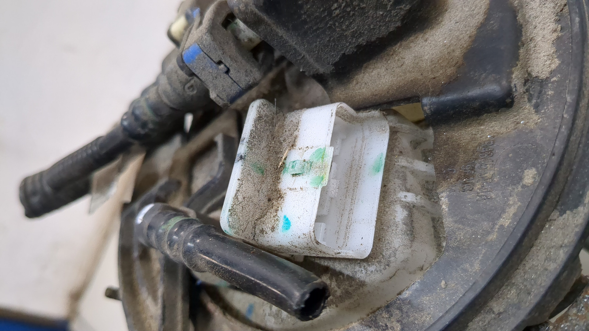 Насос топливный электрический