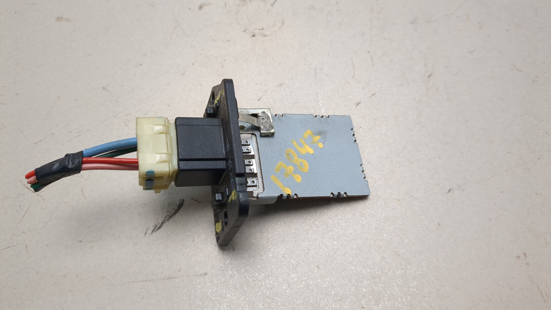 Резистор отопителя