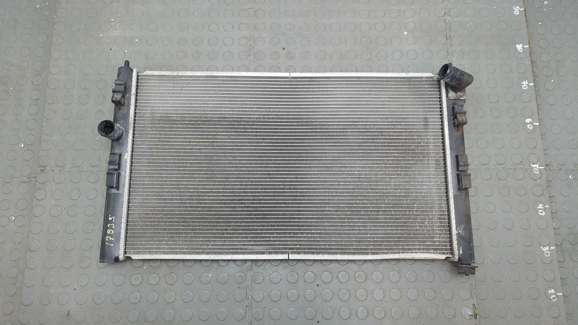 Радиатор охлаждения двигателя основной