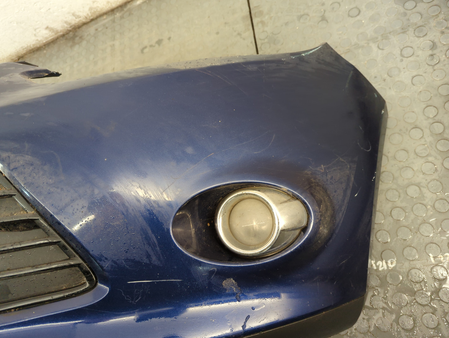 Бампер передний