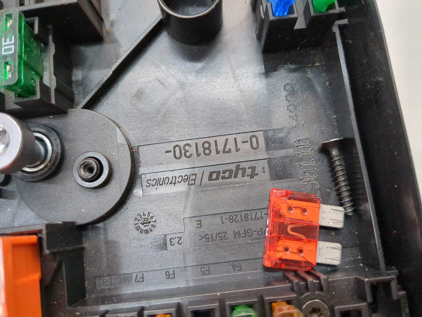 Блок предохранителей