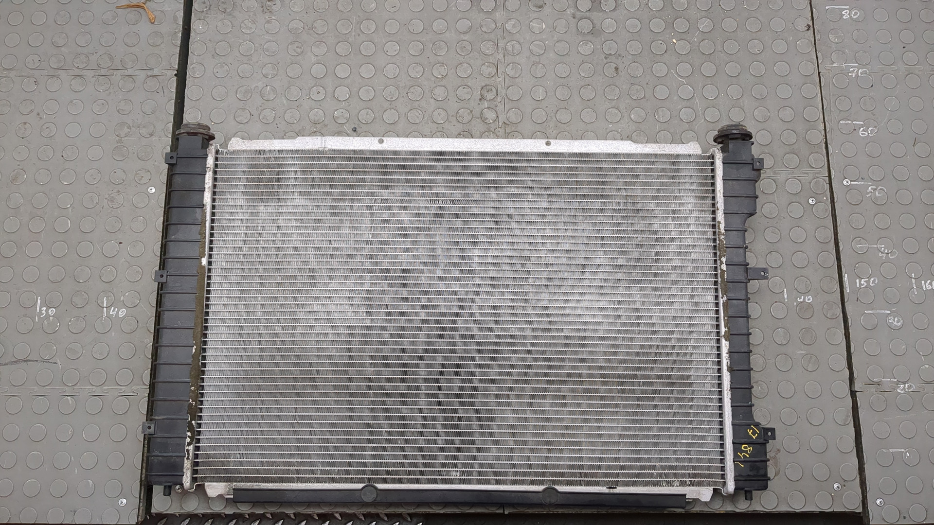 Радиатор охлаждения двигателя основной
