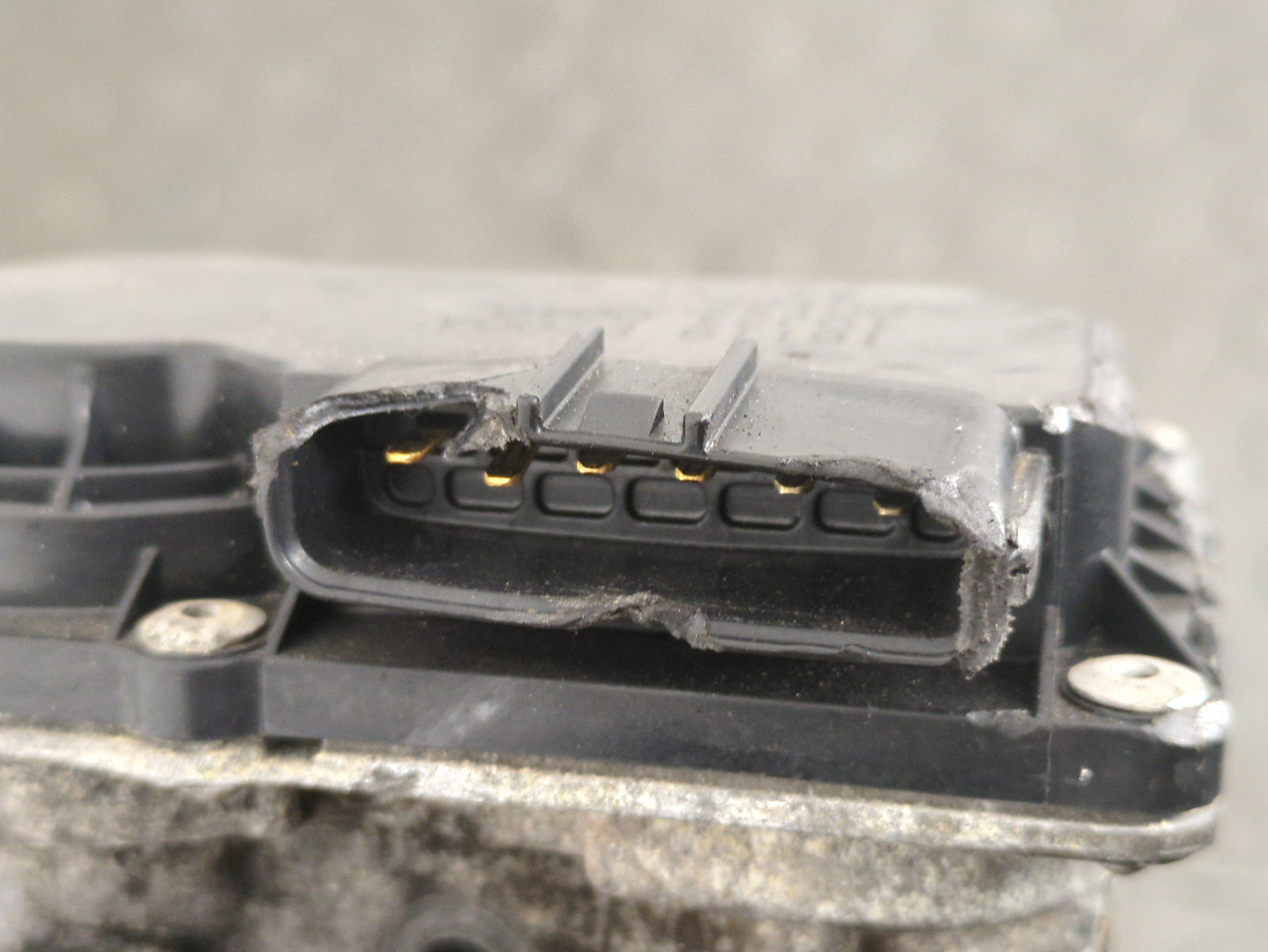 Заслонка дроссельная электрическая