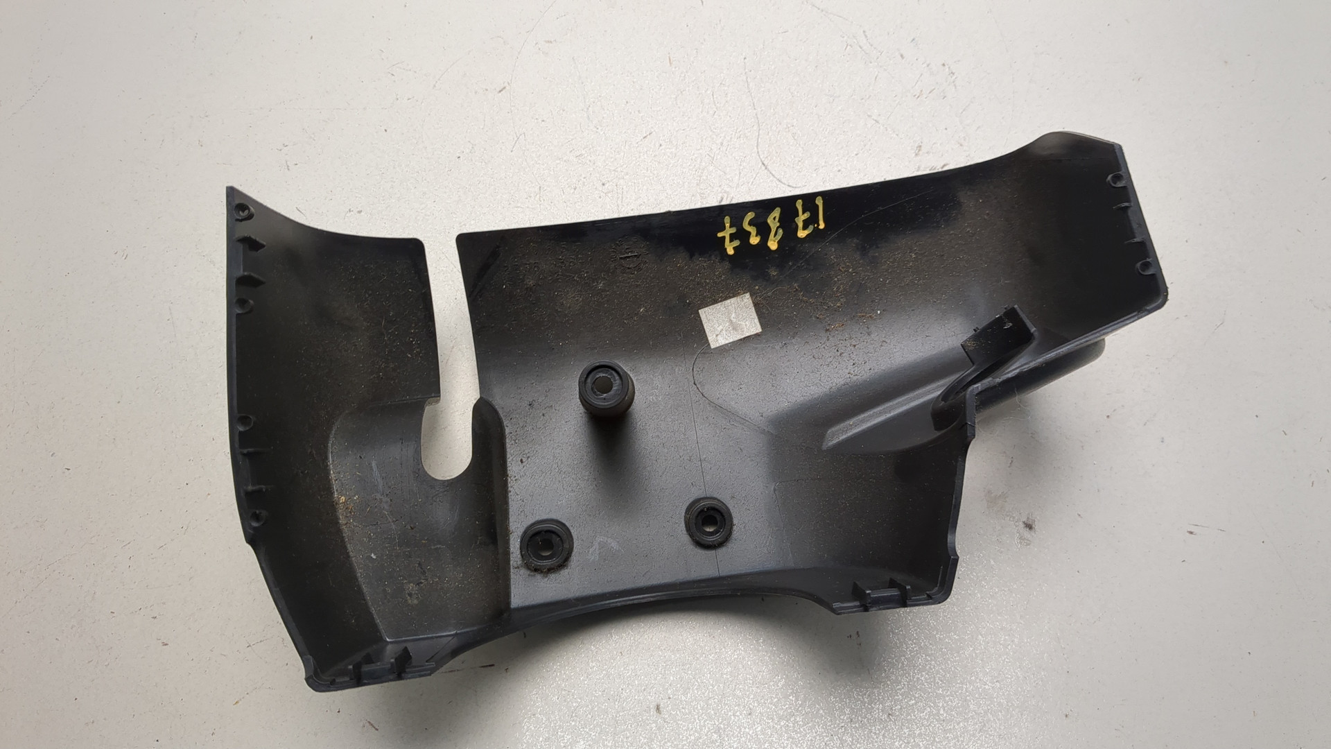 Кожух рулевой колонки