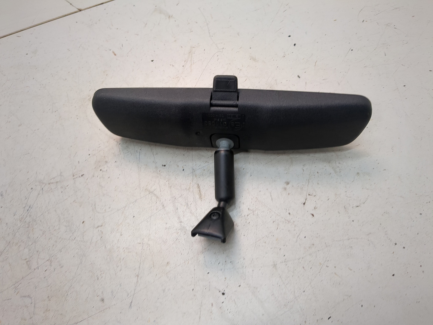 Зеркало заднего вида