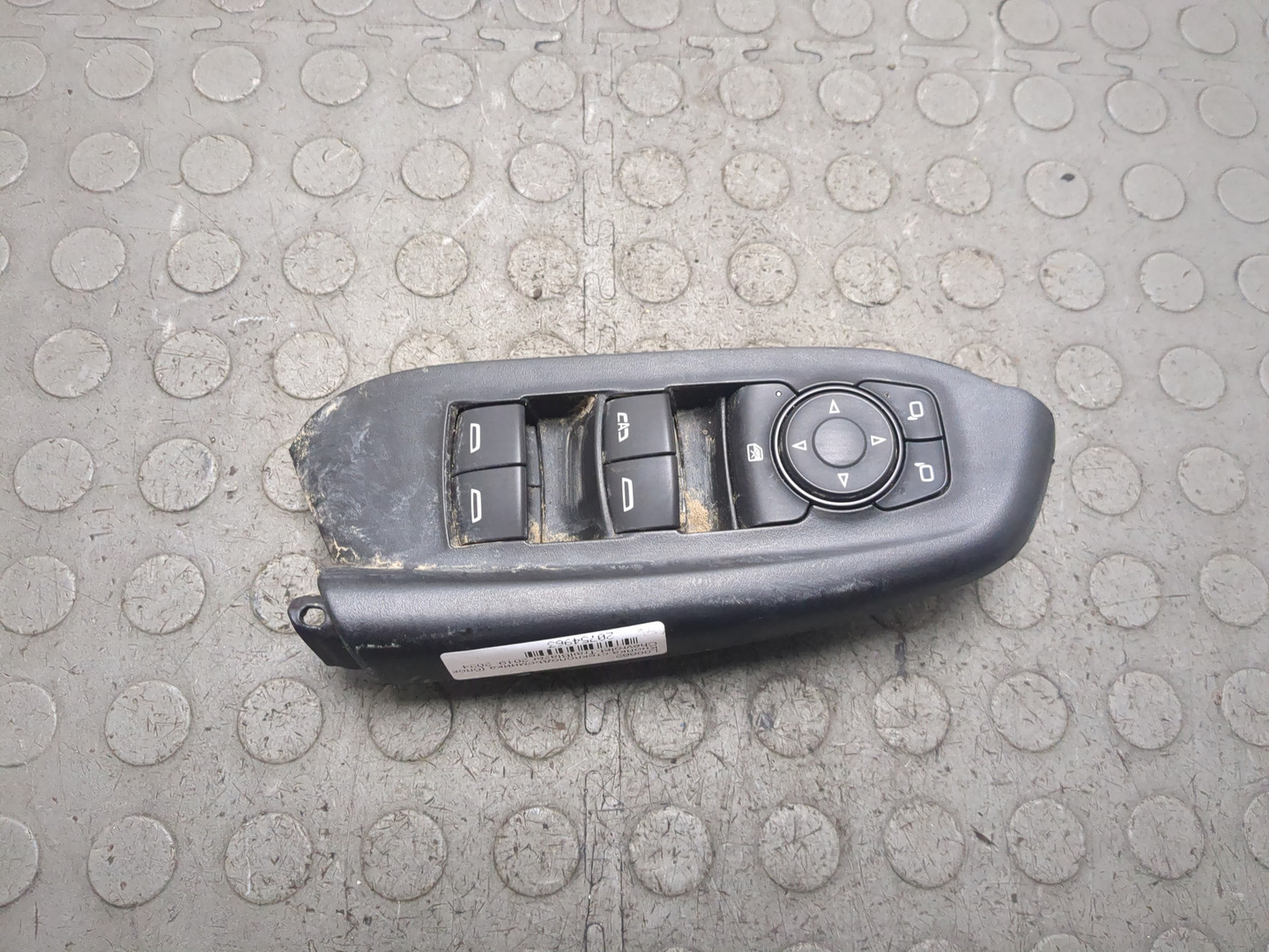 Кнопка стеклоподъемника