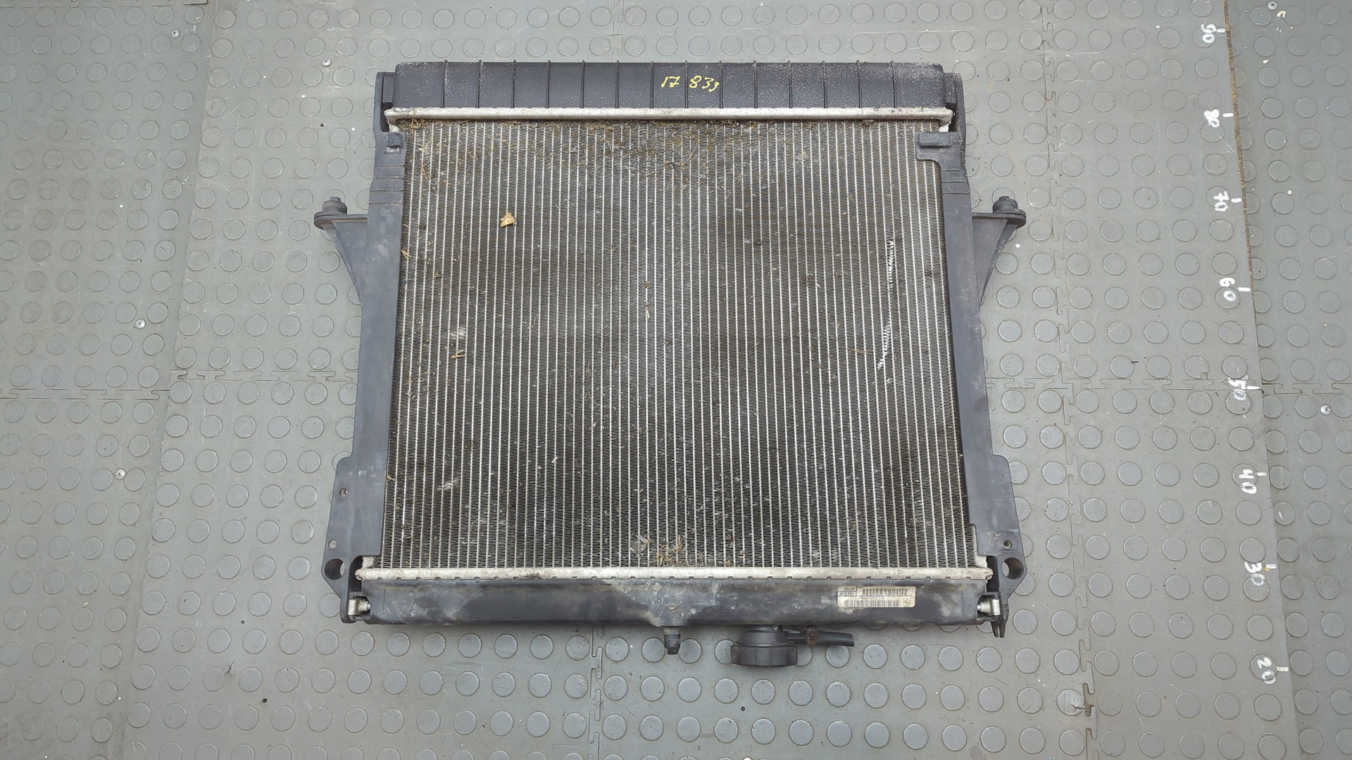 Радиатор охлаждения двигателя основной