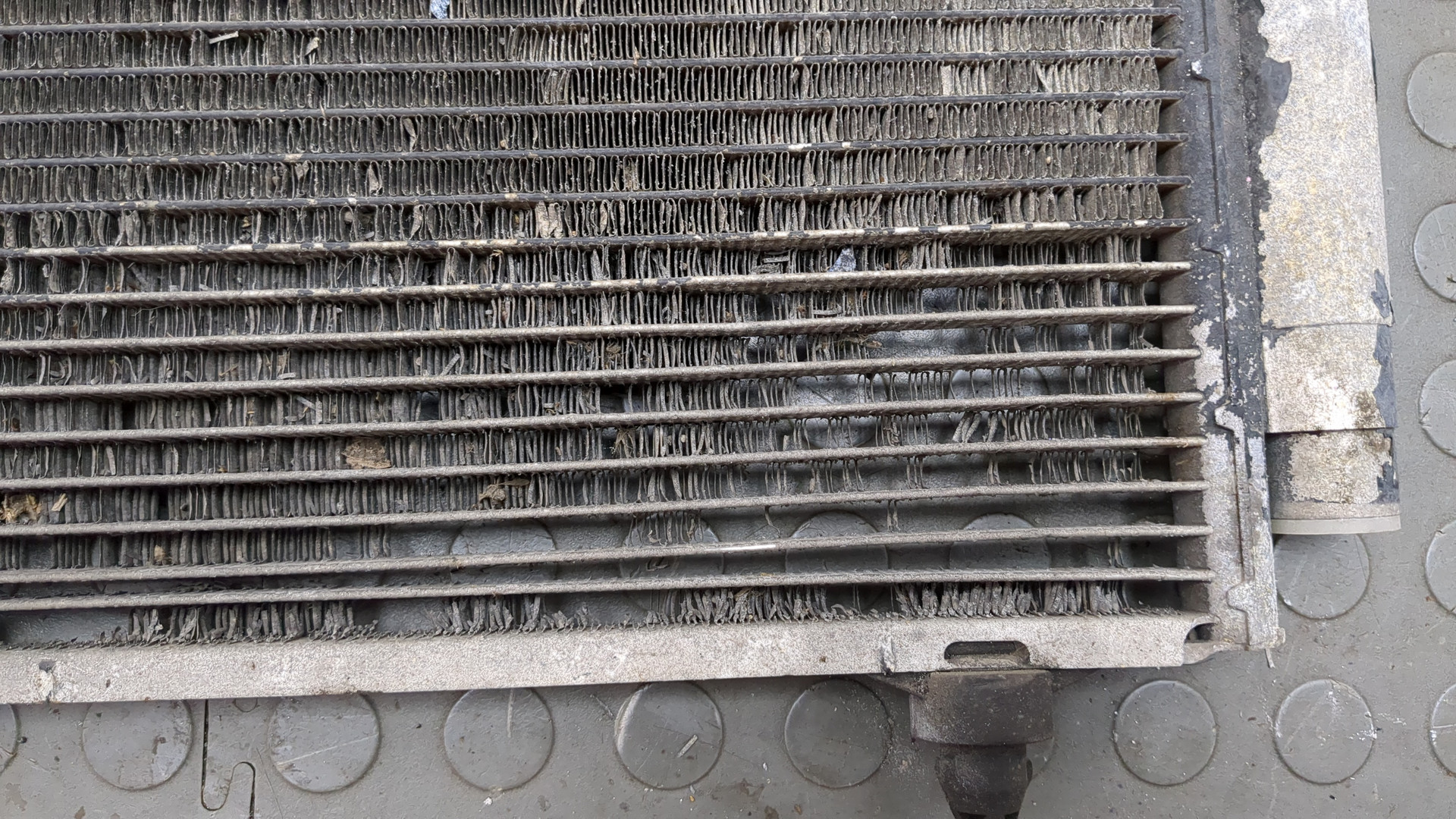 Радиатор кондиционера / конденсер