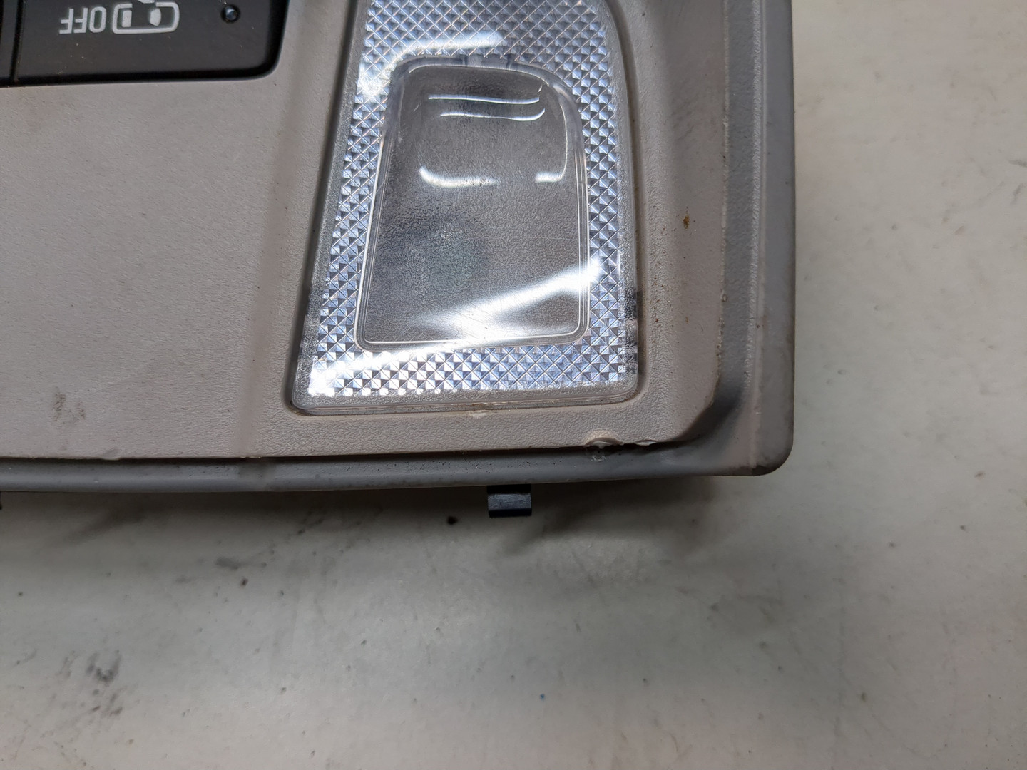 Плафон салонный