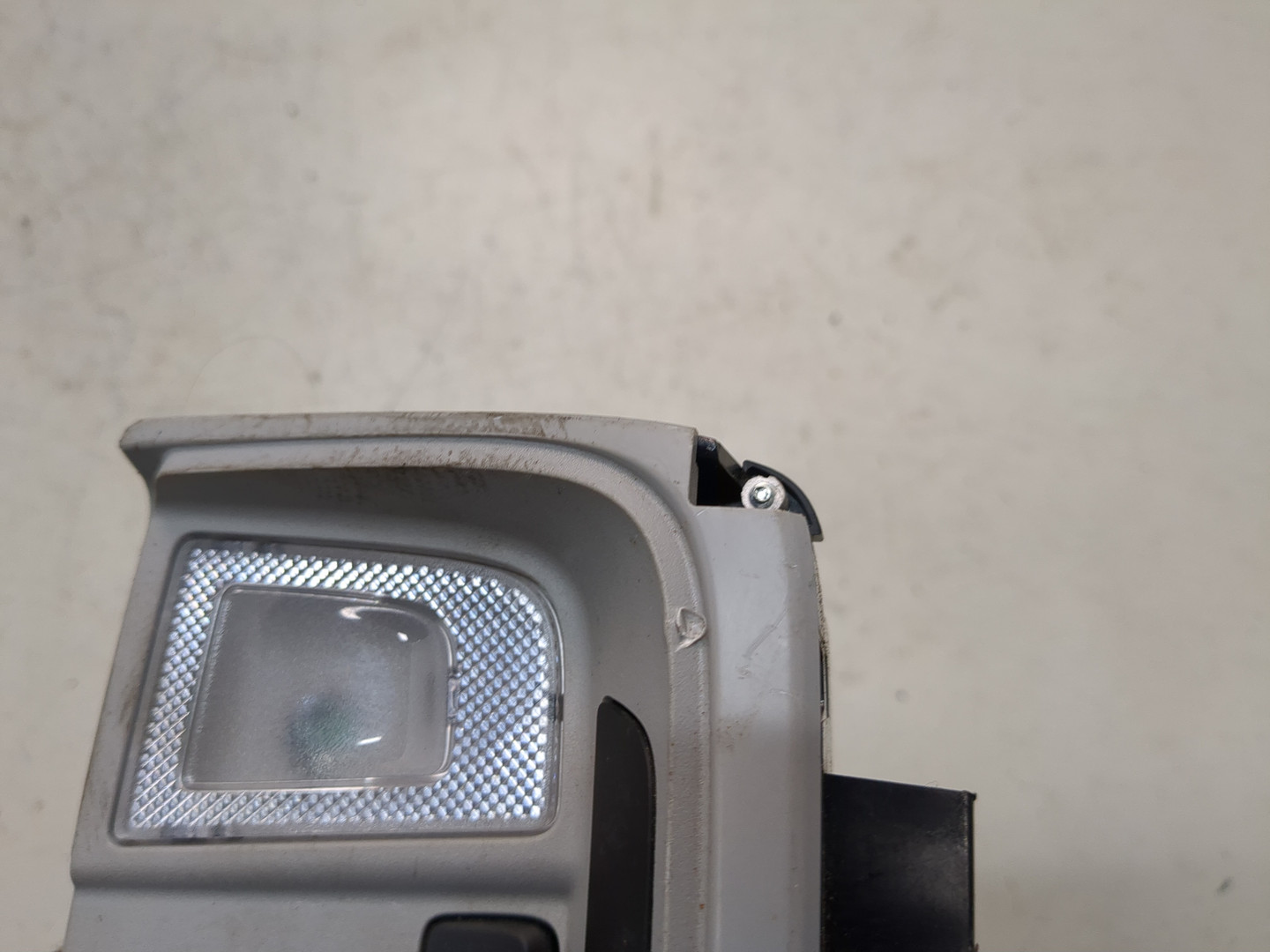 Плафон салонный