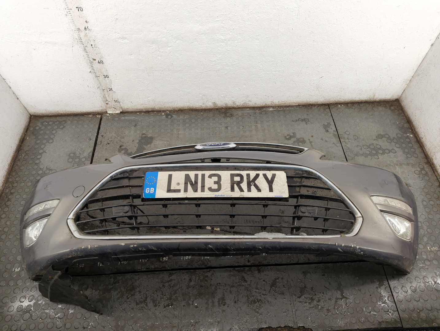 Бампер передний