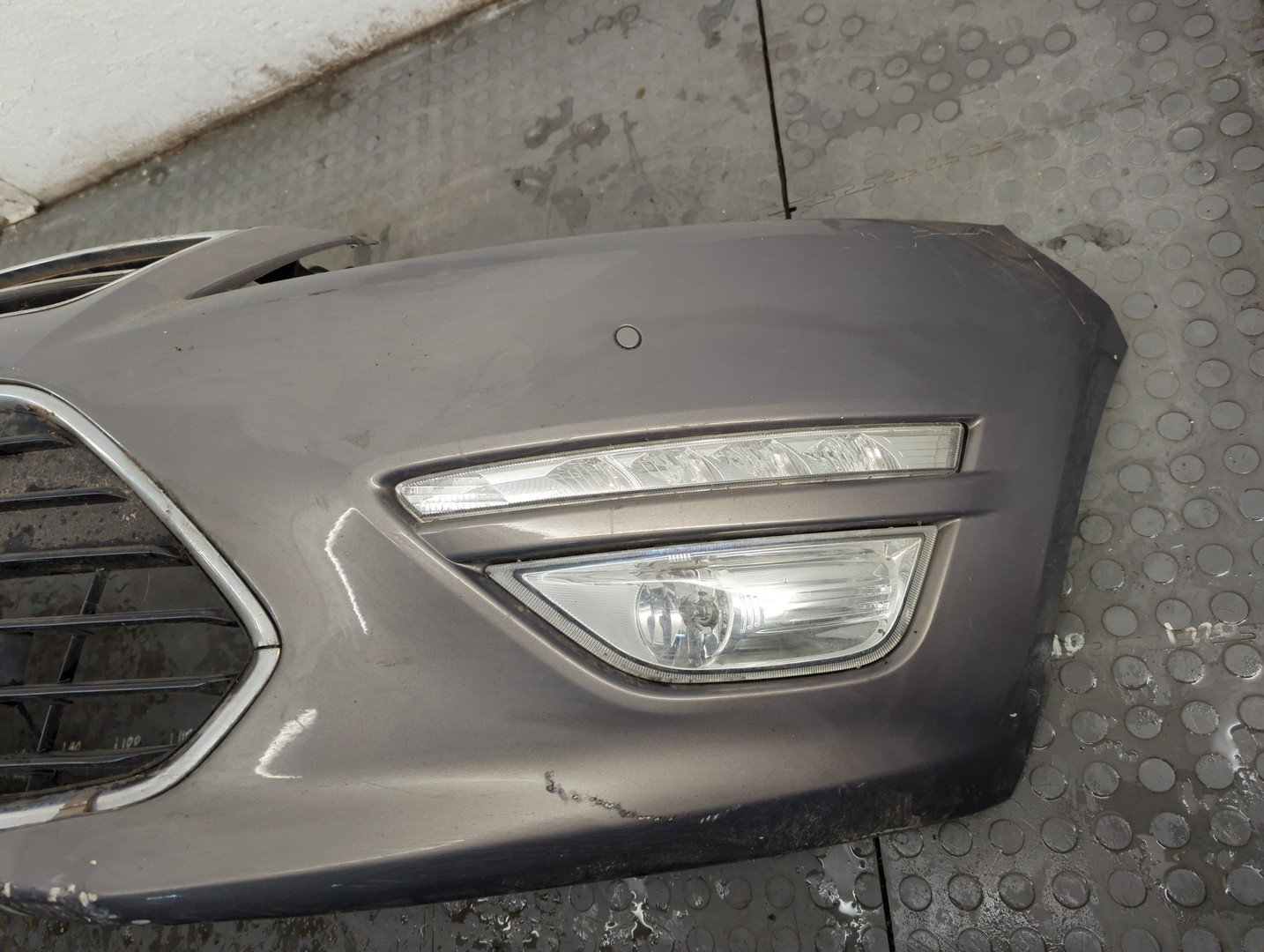 Бампер передний