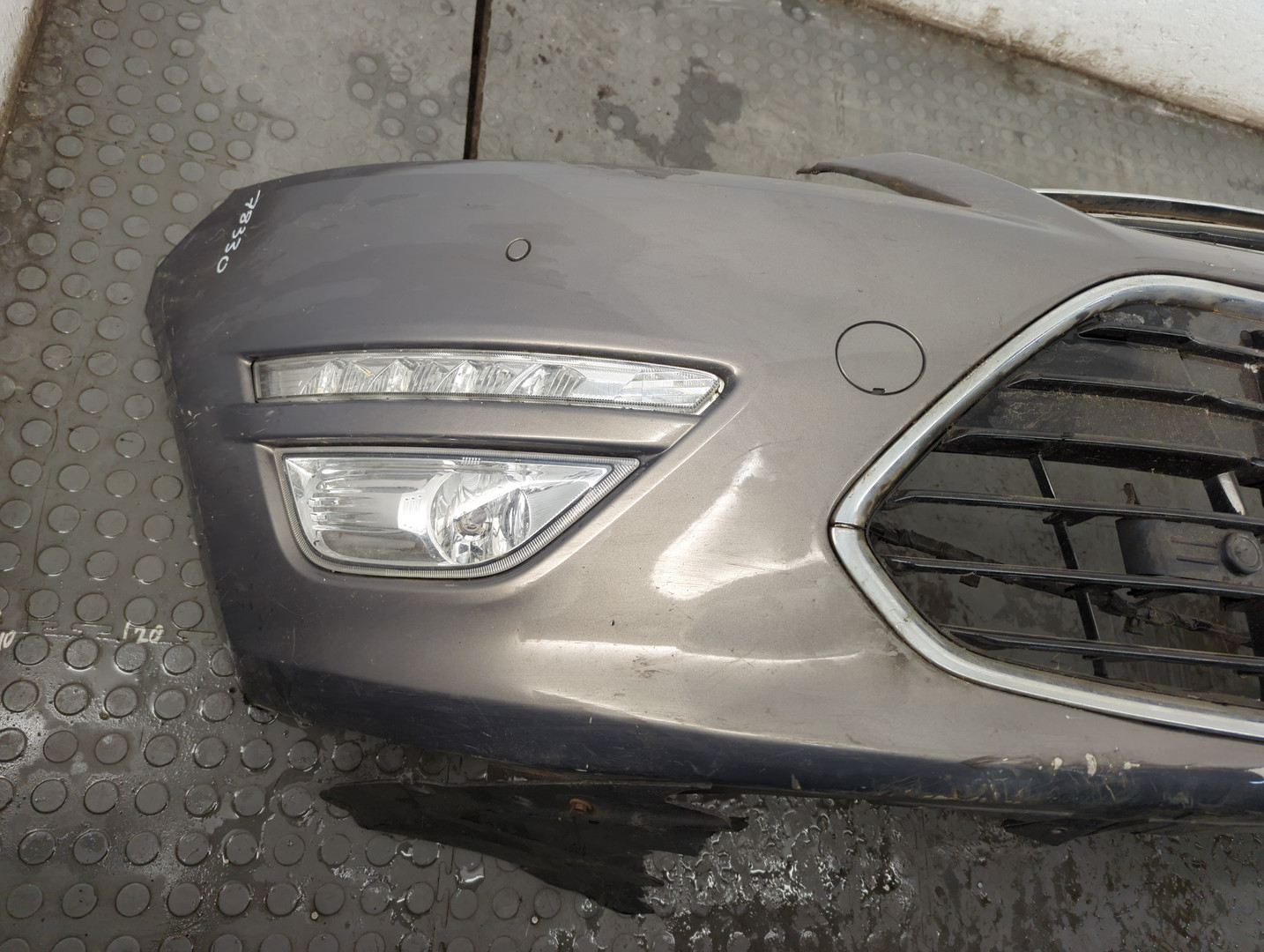 Бампер передний