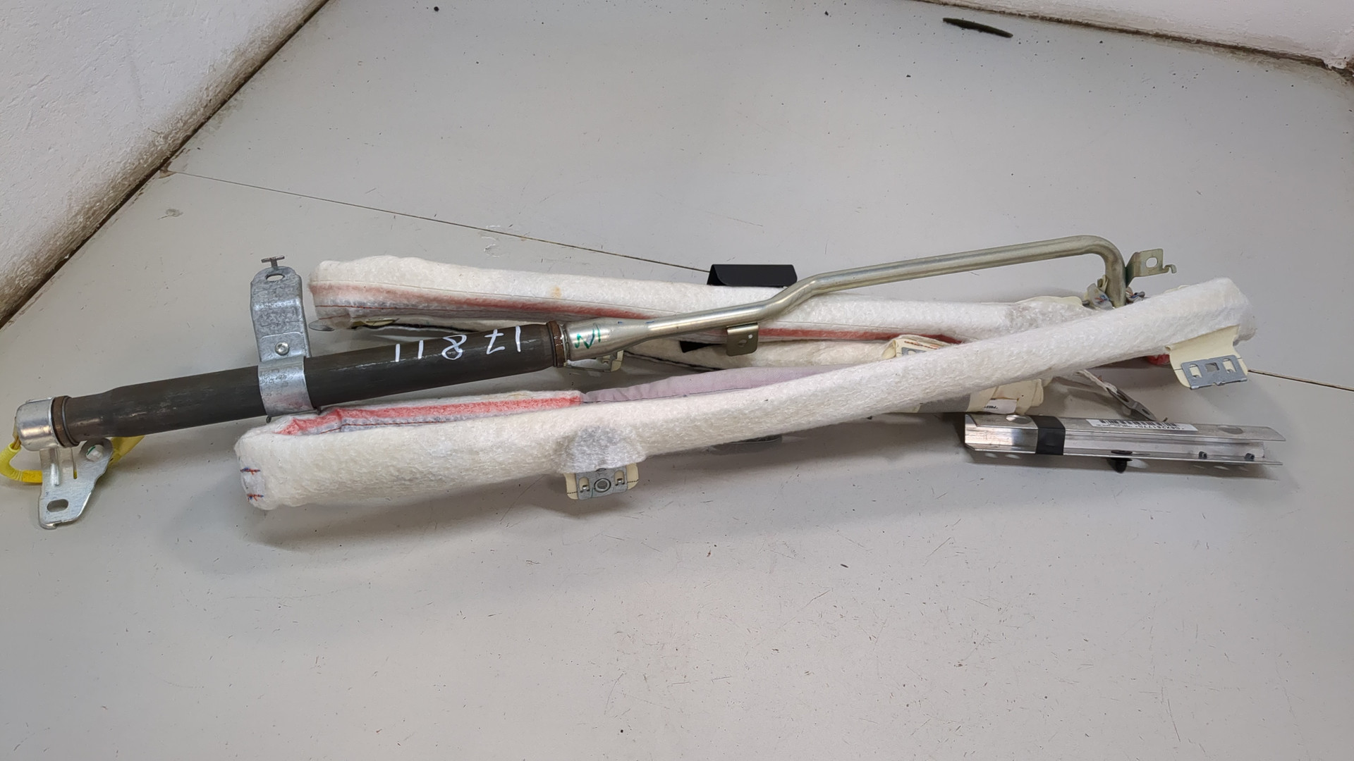 Подушка безопасности боковая (шторка)